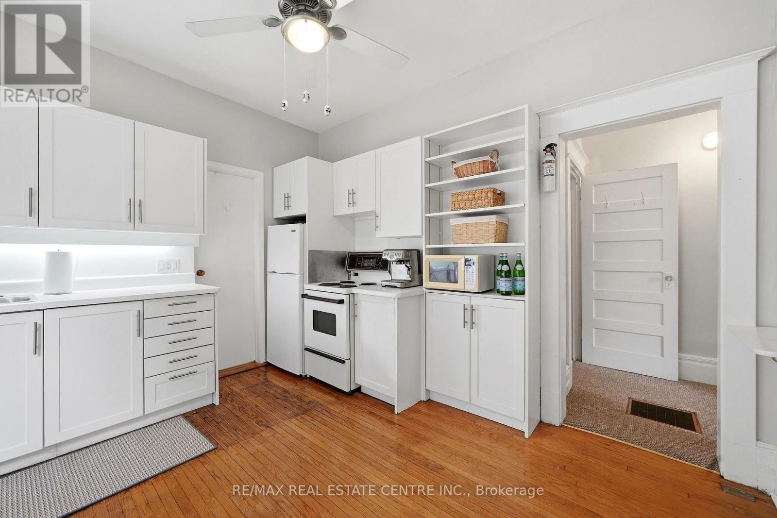 71 Lyall Avenue Property Photo 9