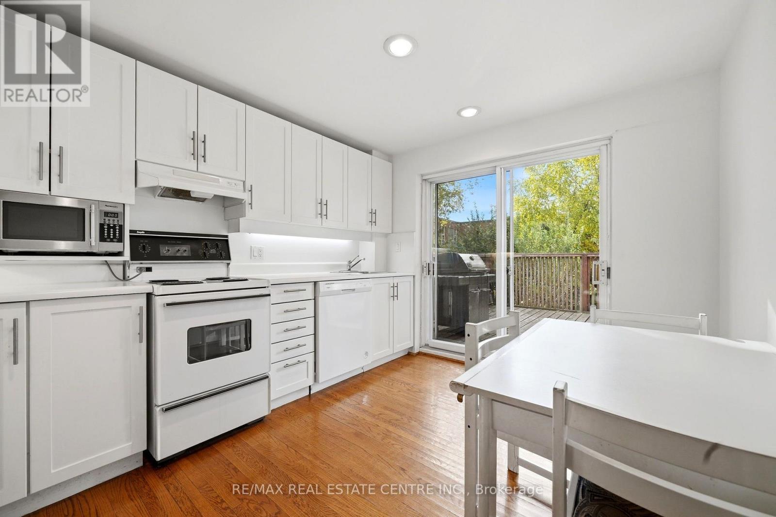 71 Lyall Avenue Property Photo 18