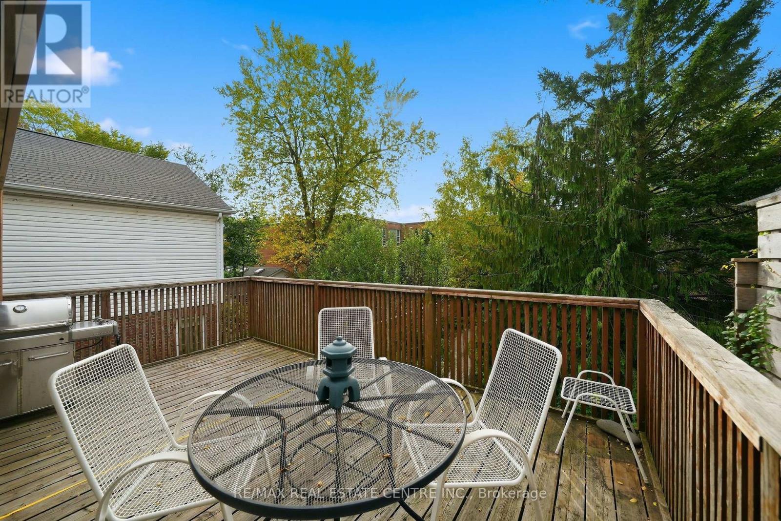 71 Lyall Avenue Property Photo 20
