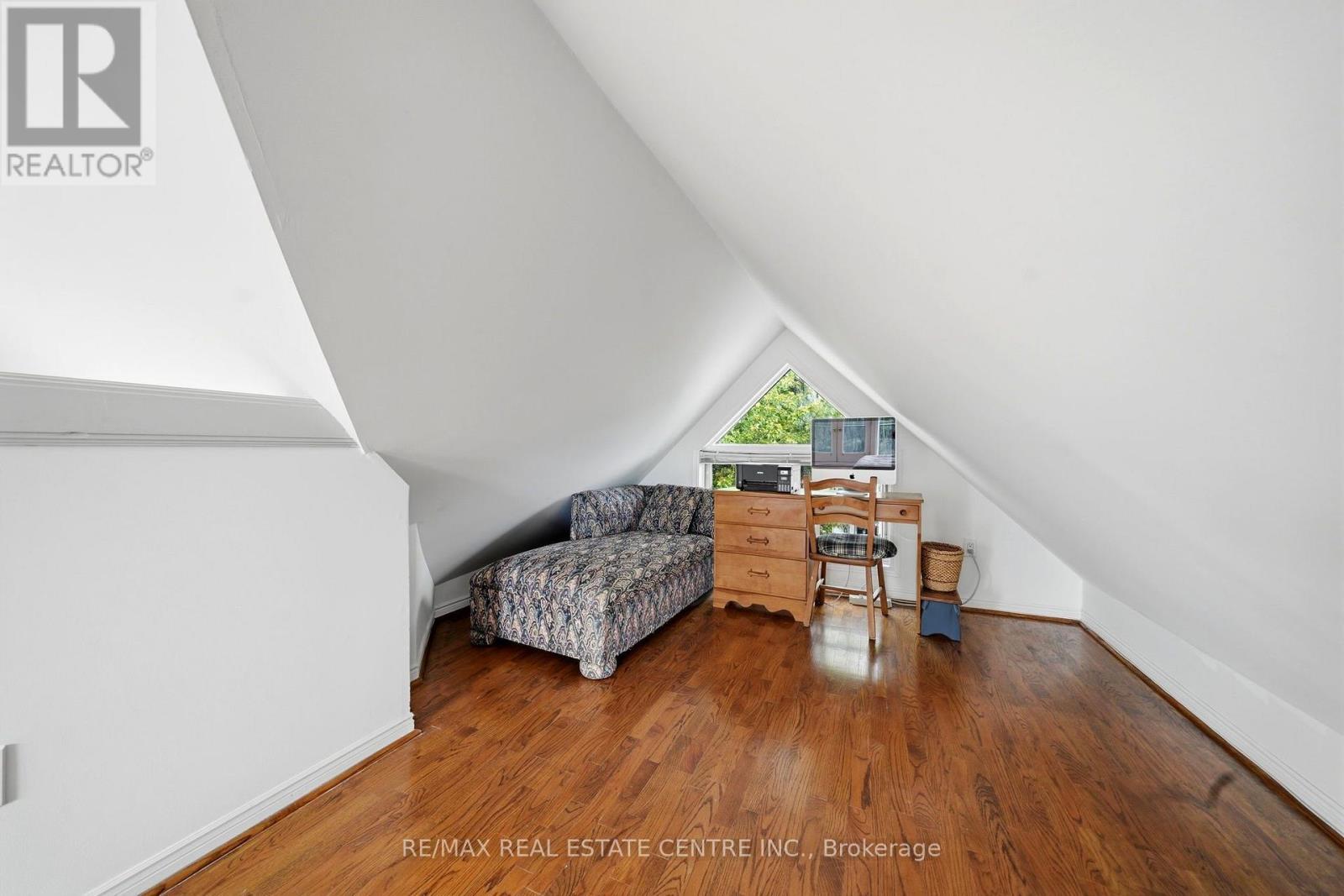 71 Lyall Avenue Property Photo 32