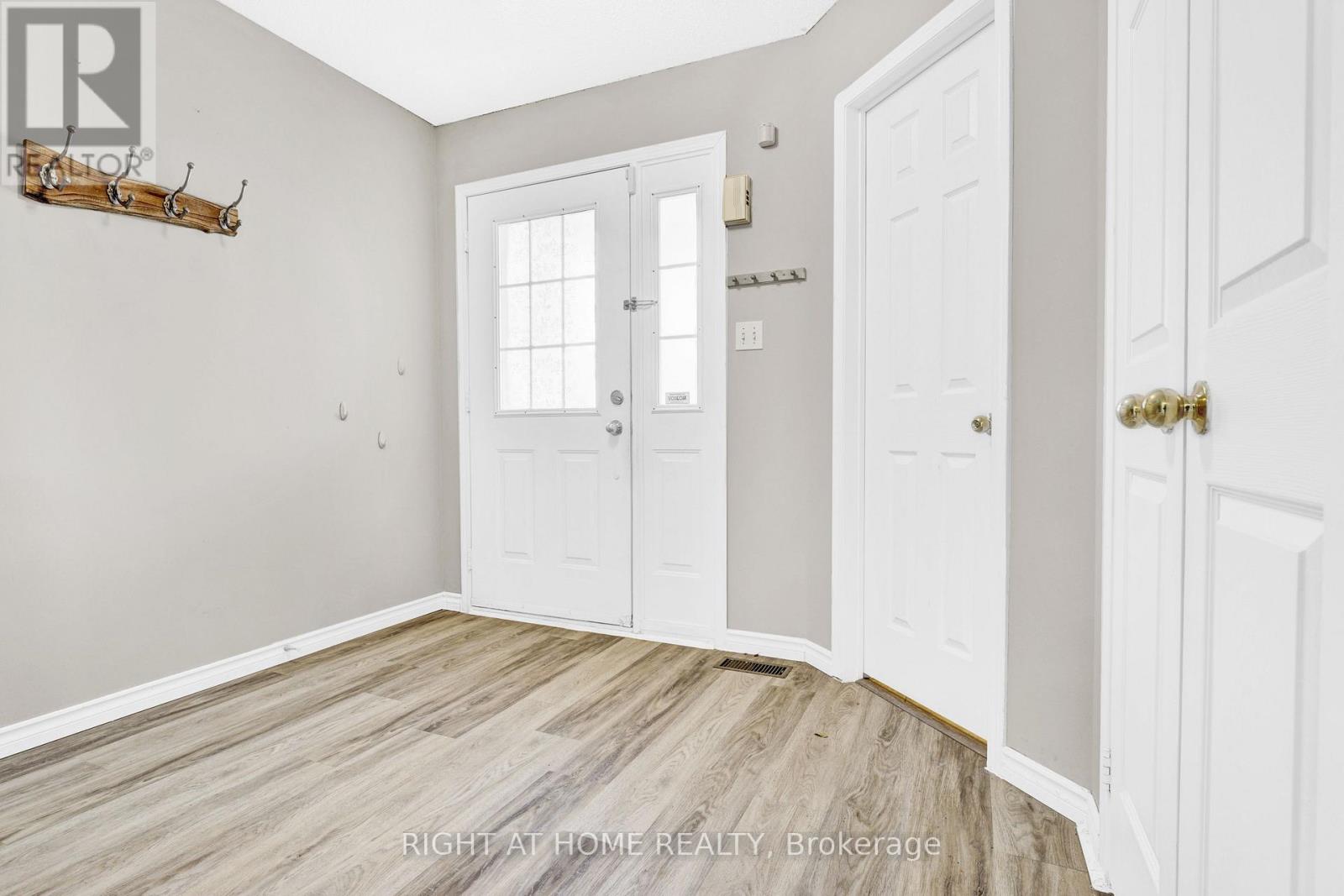 1720 Radcliffe Drive Property Photo 3
