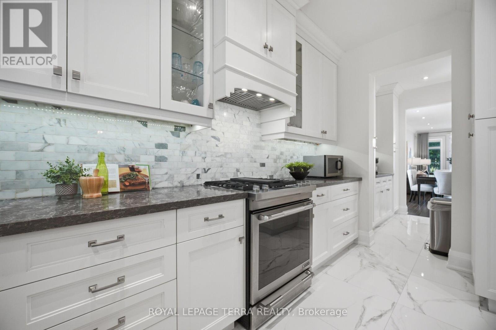 27 Minford Avenue Property Photo 13