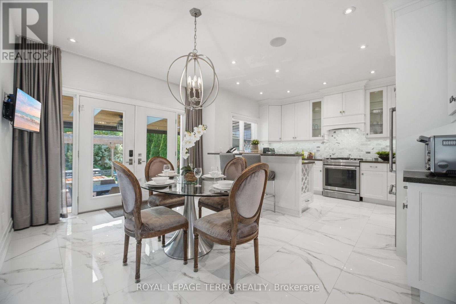 27 Minford Avenue Property Photo 19