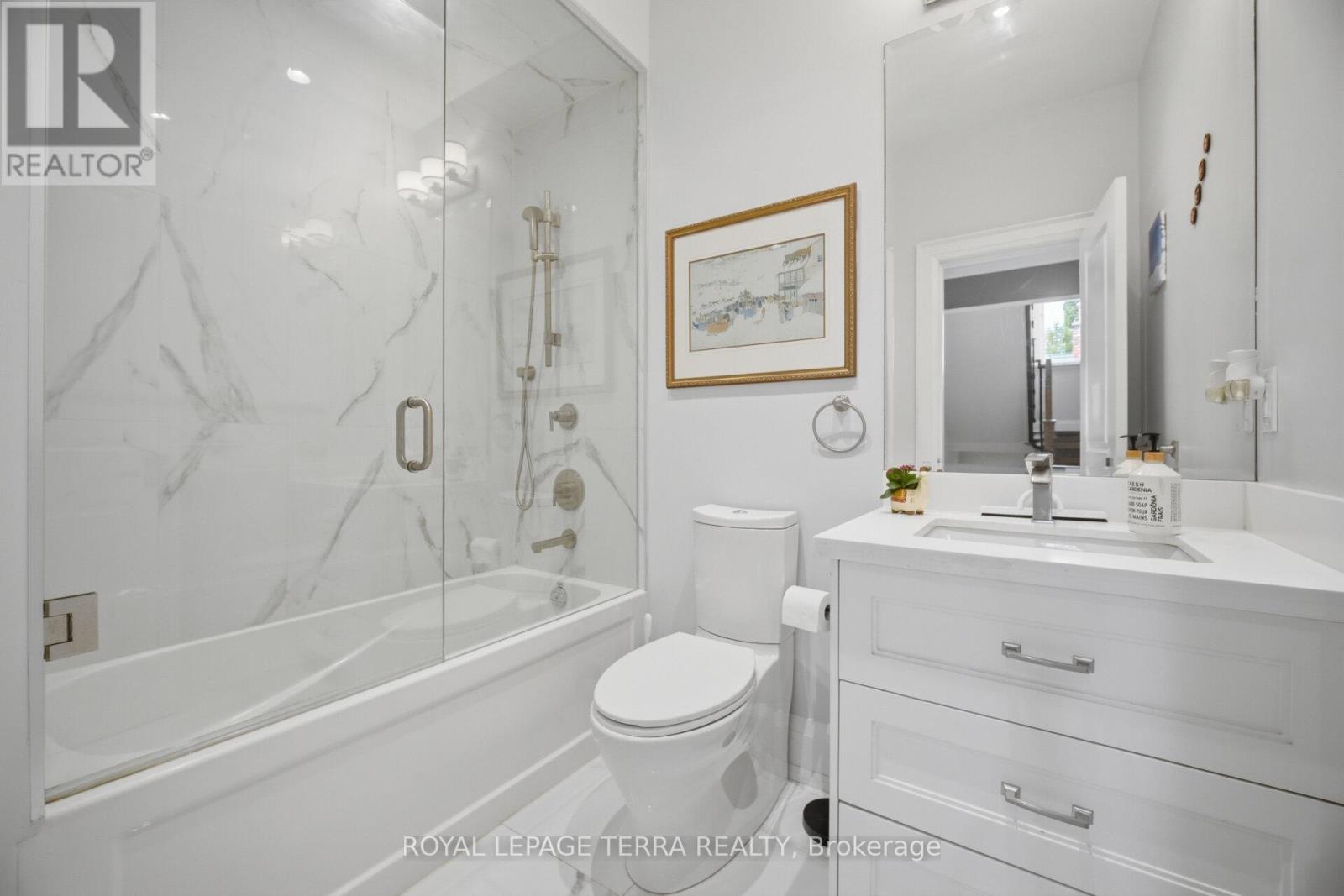 27 Minford Avenue Property Photo 23