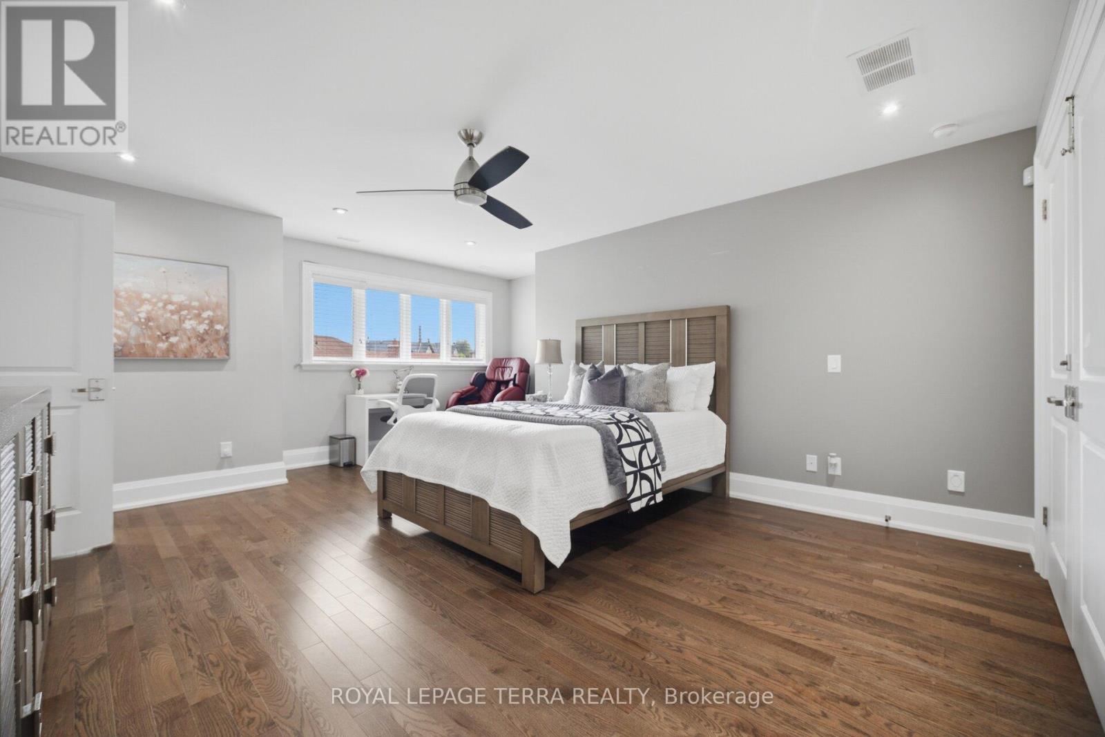 27 Minford Avenue Property Photo 25