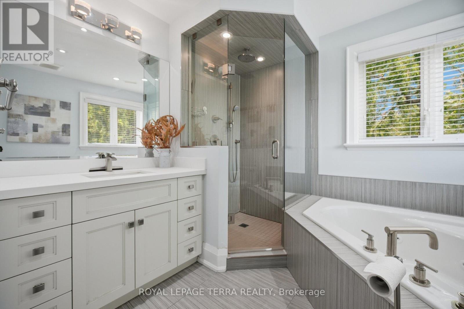 27 Minford Avenue Property Photo 28