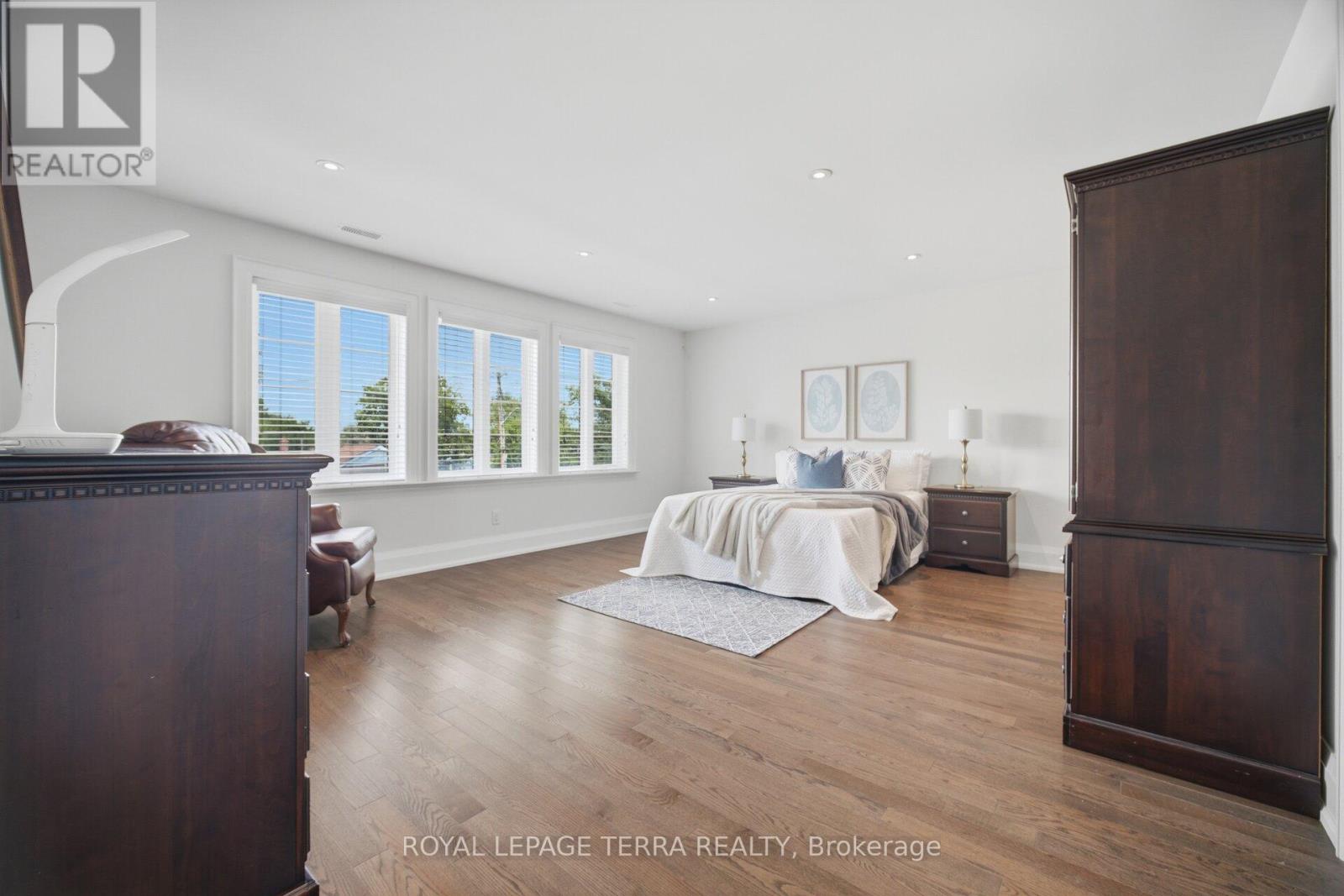27 Minford Avenue Property Photo 30