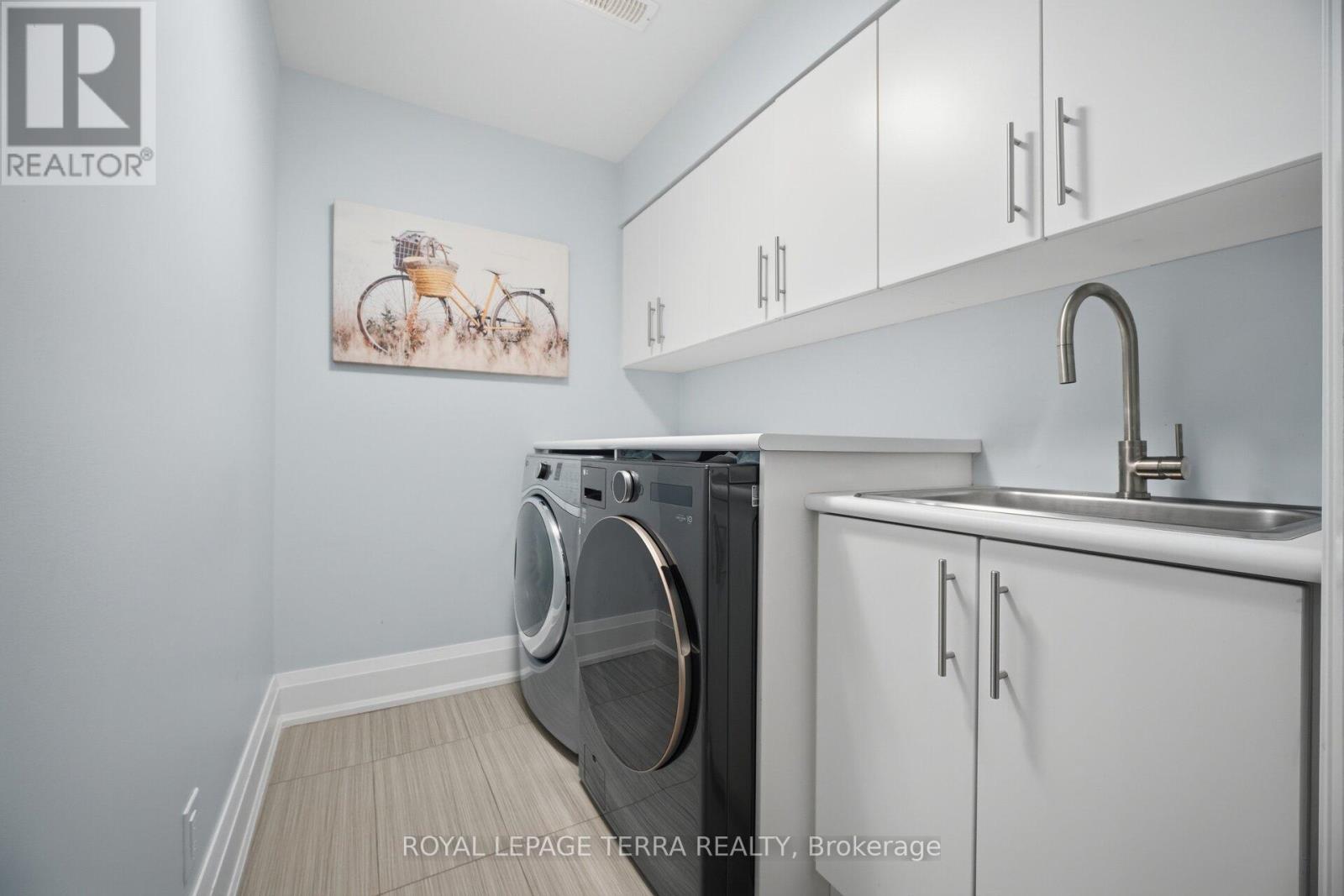 27 Minford Avenue Property Photo 34