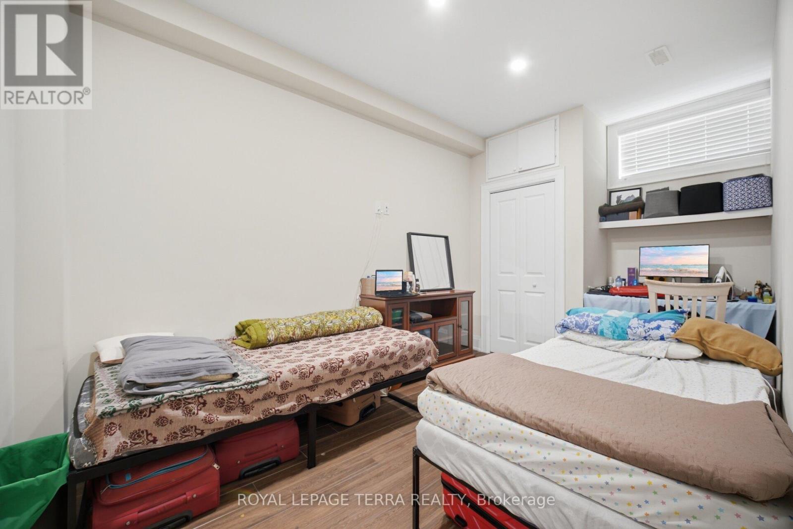27 Minford Avenue Property Photo 36