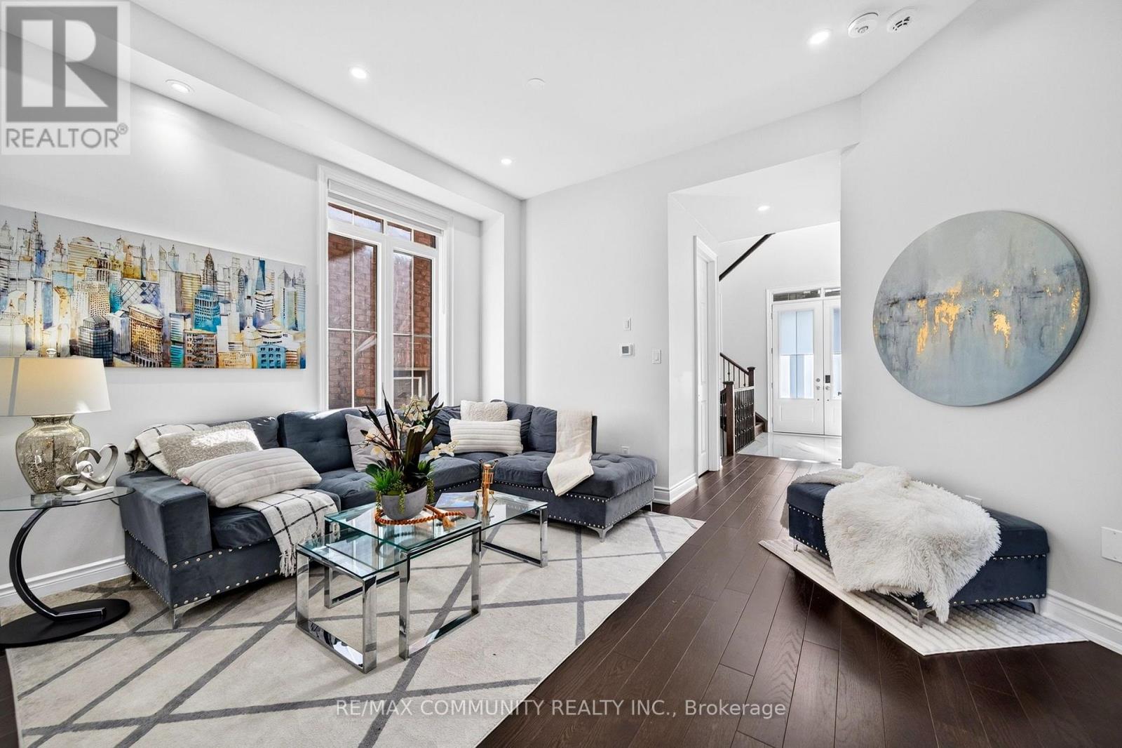 144 Auckland Drive Property Photo 9