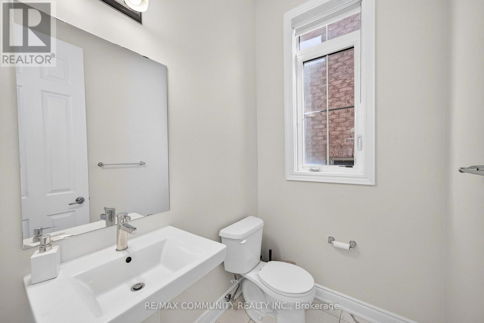 144 Auckland Drive Property Photo 22
