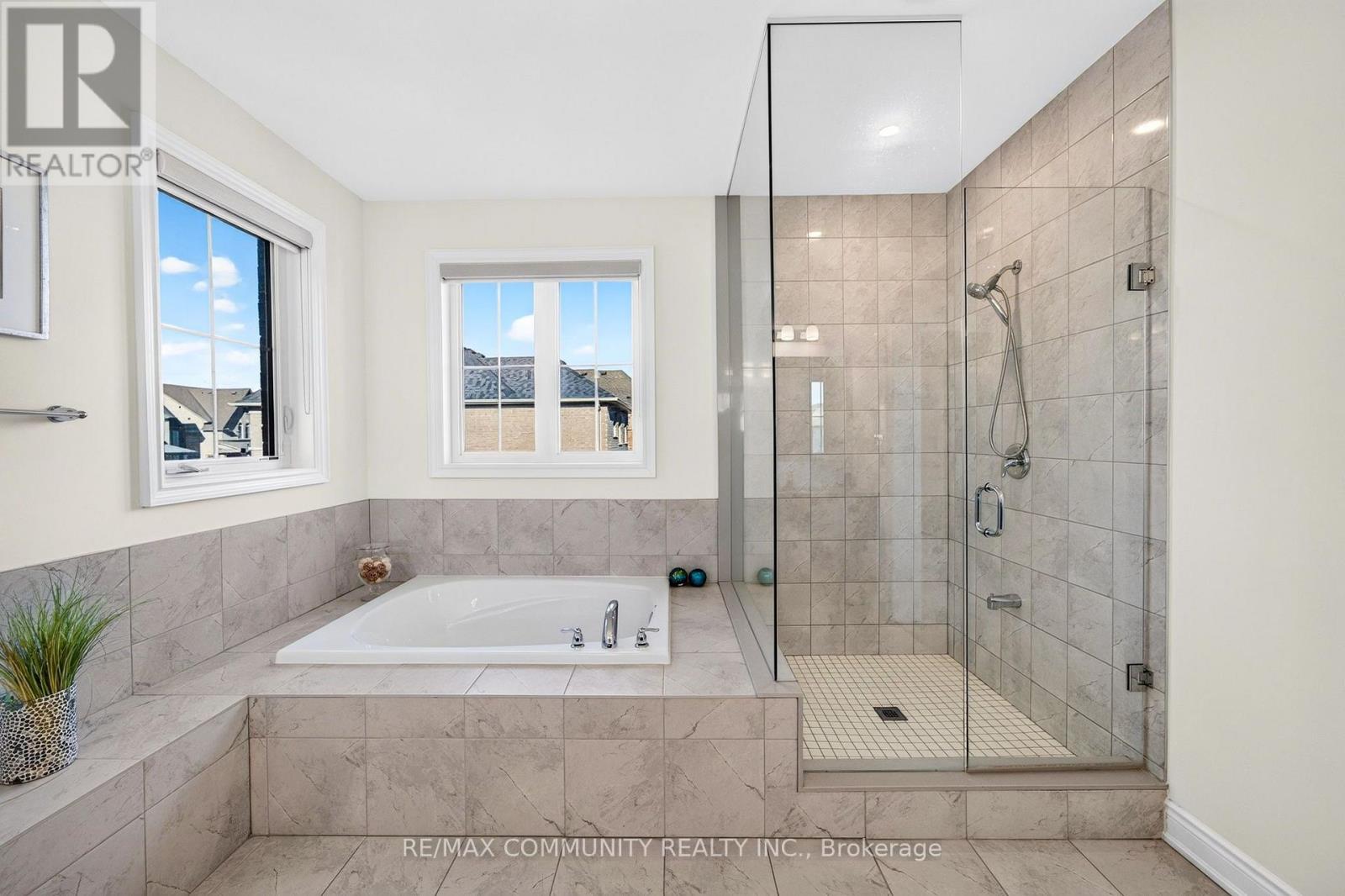 144 Auckland Drive Property Photo 30