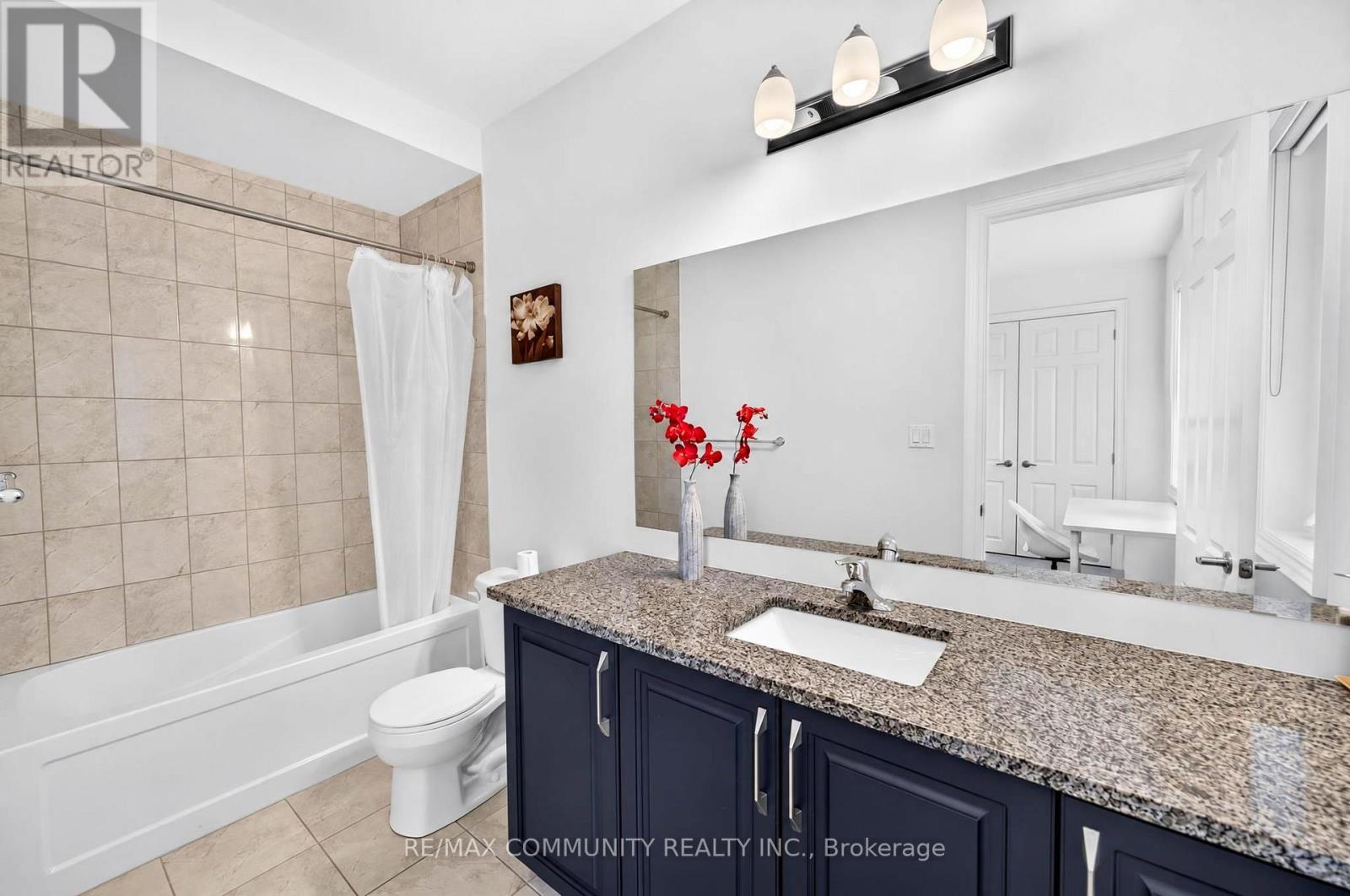 144 Auckland Drive Property Photo 40