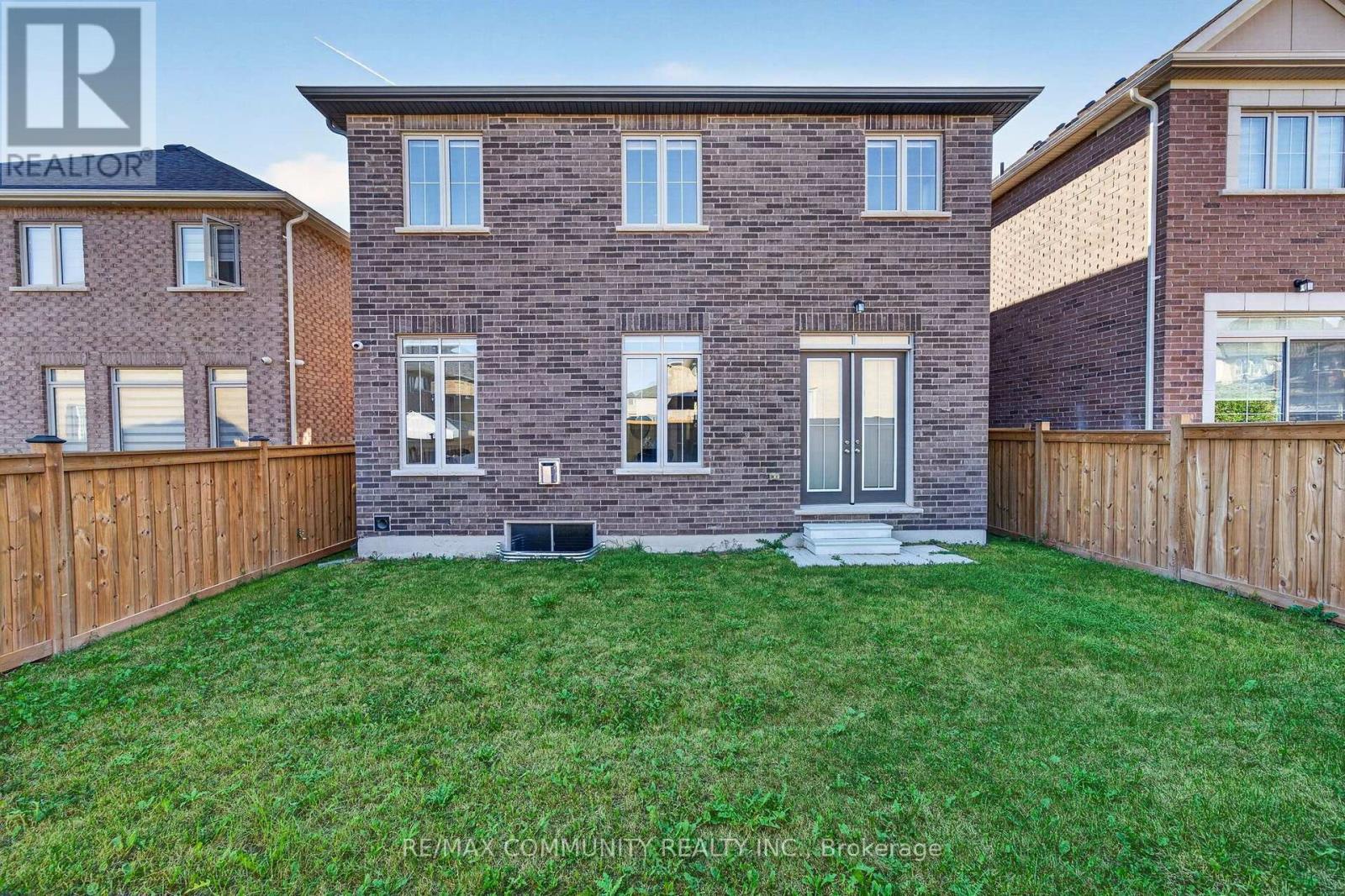 144 Auckland Drive Property Photo 47