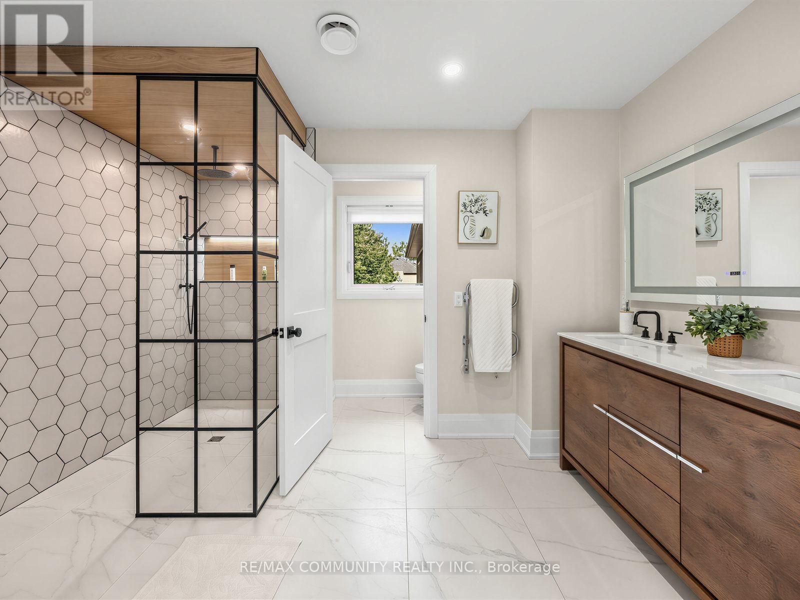 38 Robmar Street Property Photo 28