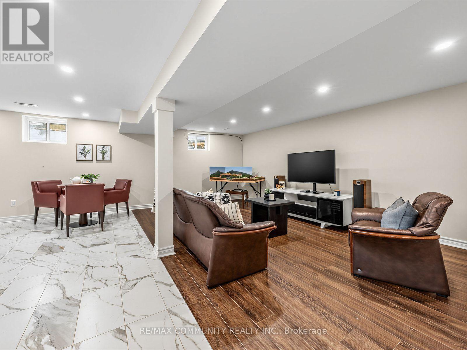 38 Robmar Street Property Photo 30