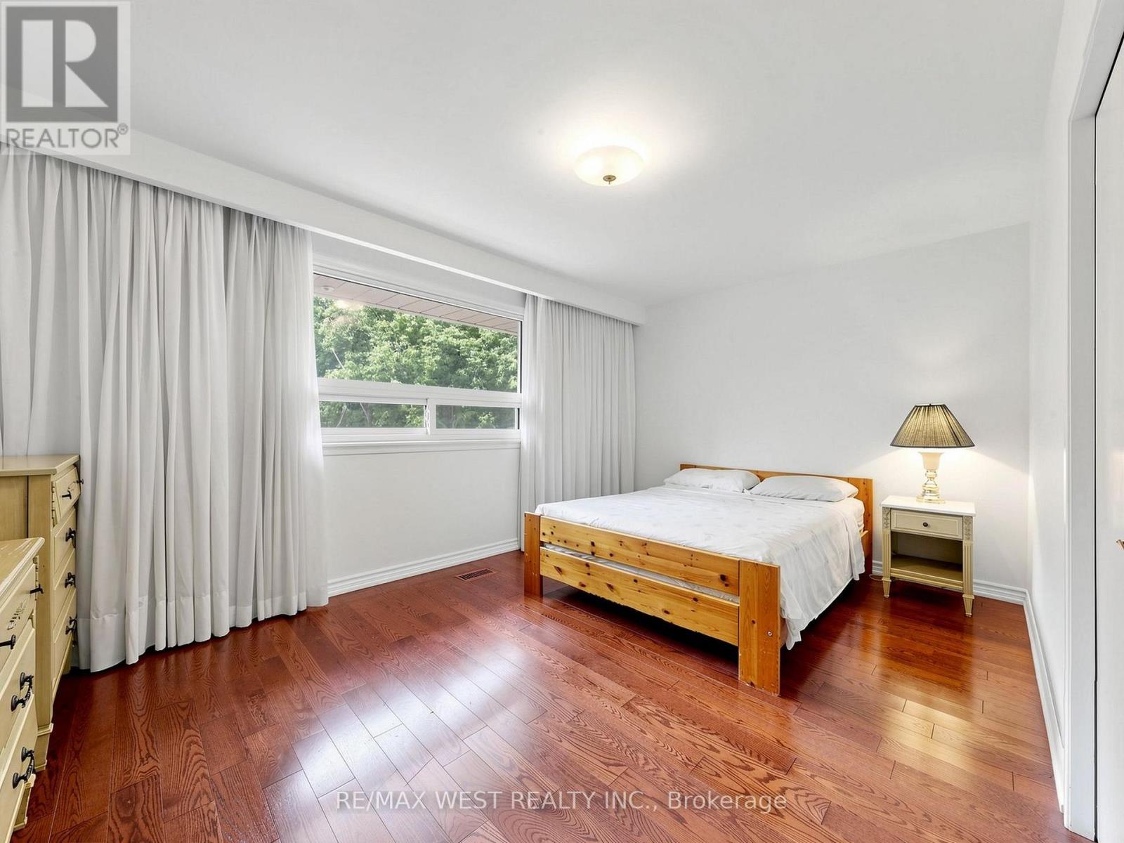 41 Burnview Crescent Property Photo 11