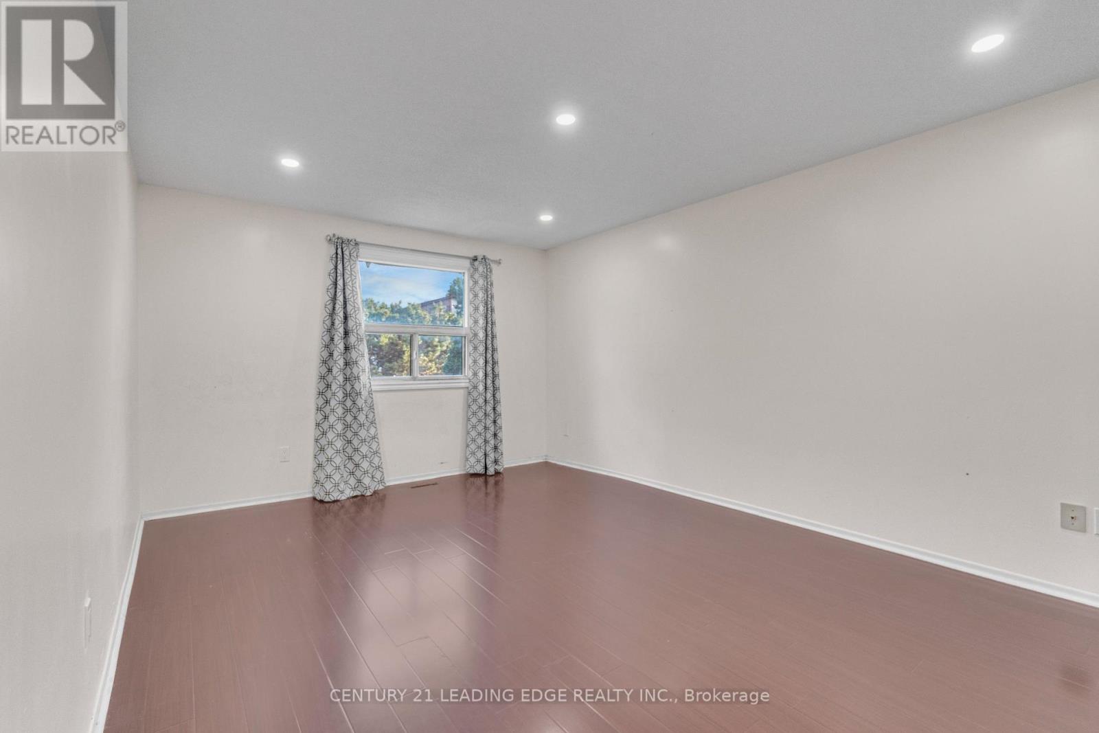 5 Kimbercroft Court Property Photo 15