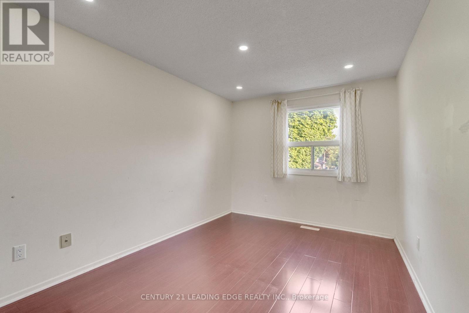 5 Kimbercroft Court Property Photo 17