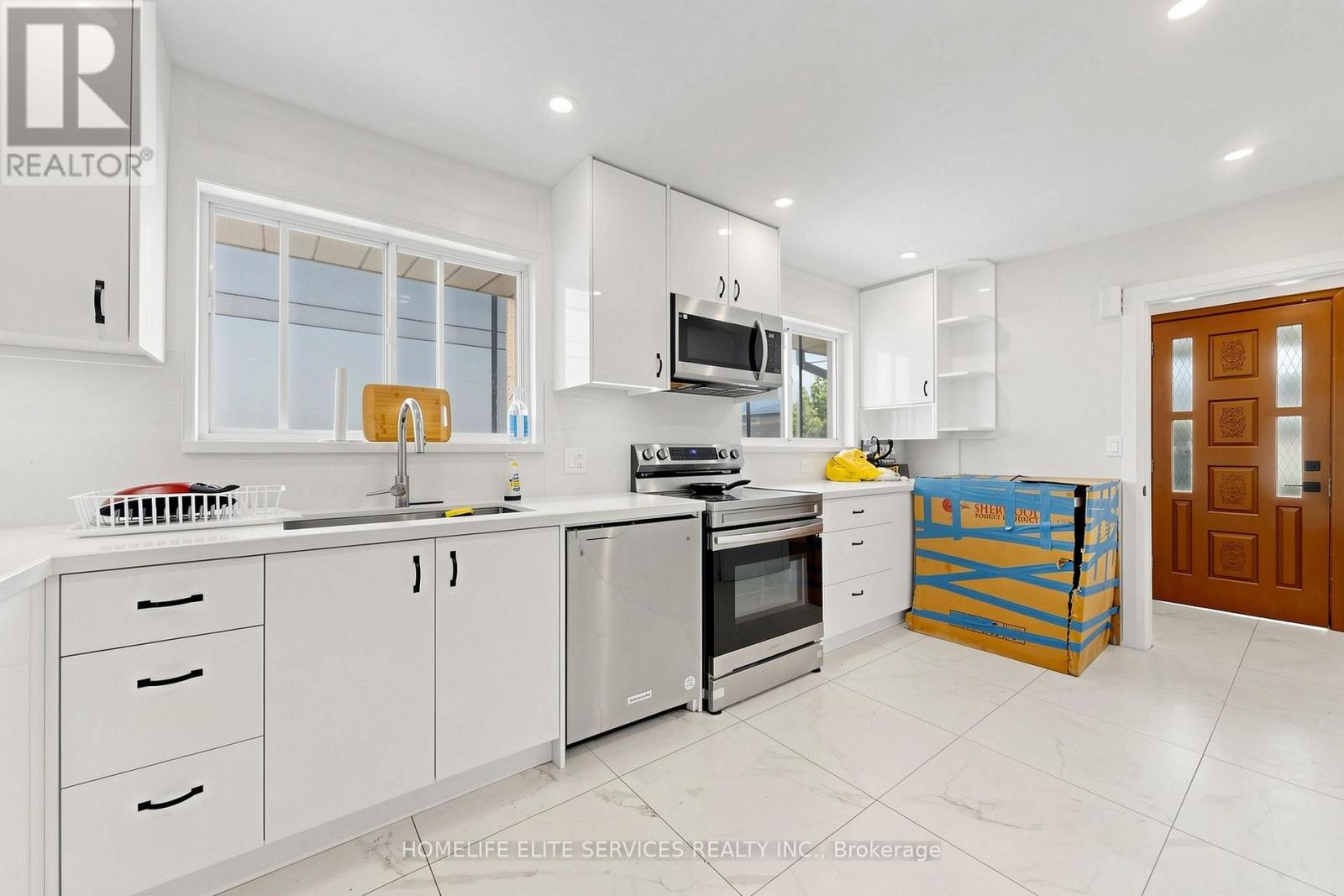 76 Gooderham Drive Property Photo 12
