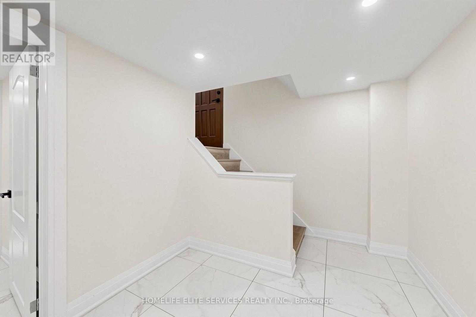 76 Gooderham Drive Property Photo 27