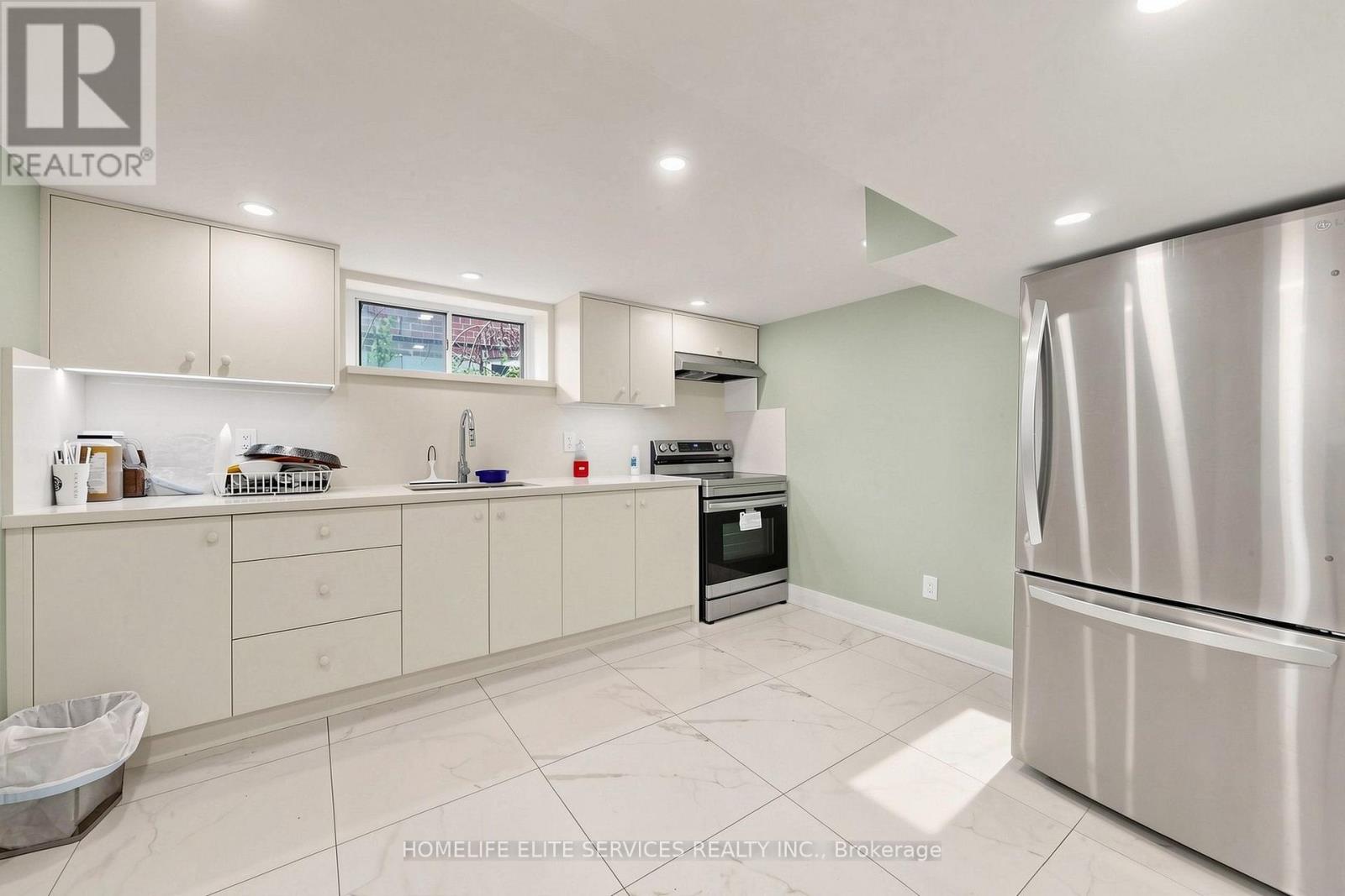 76 Gooderham Drive Property Photo 33
