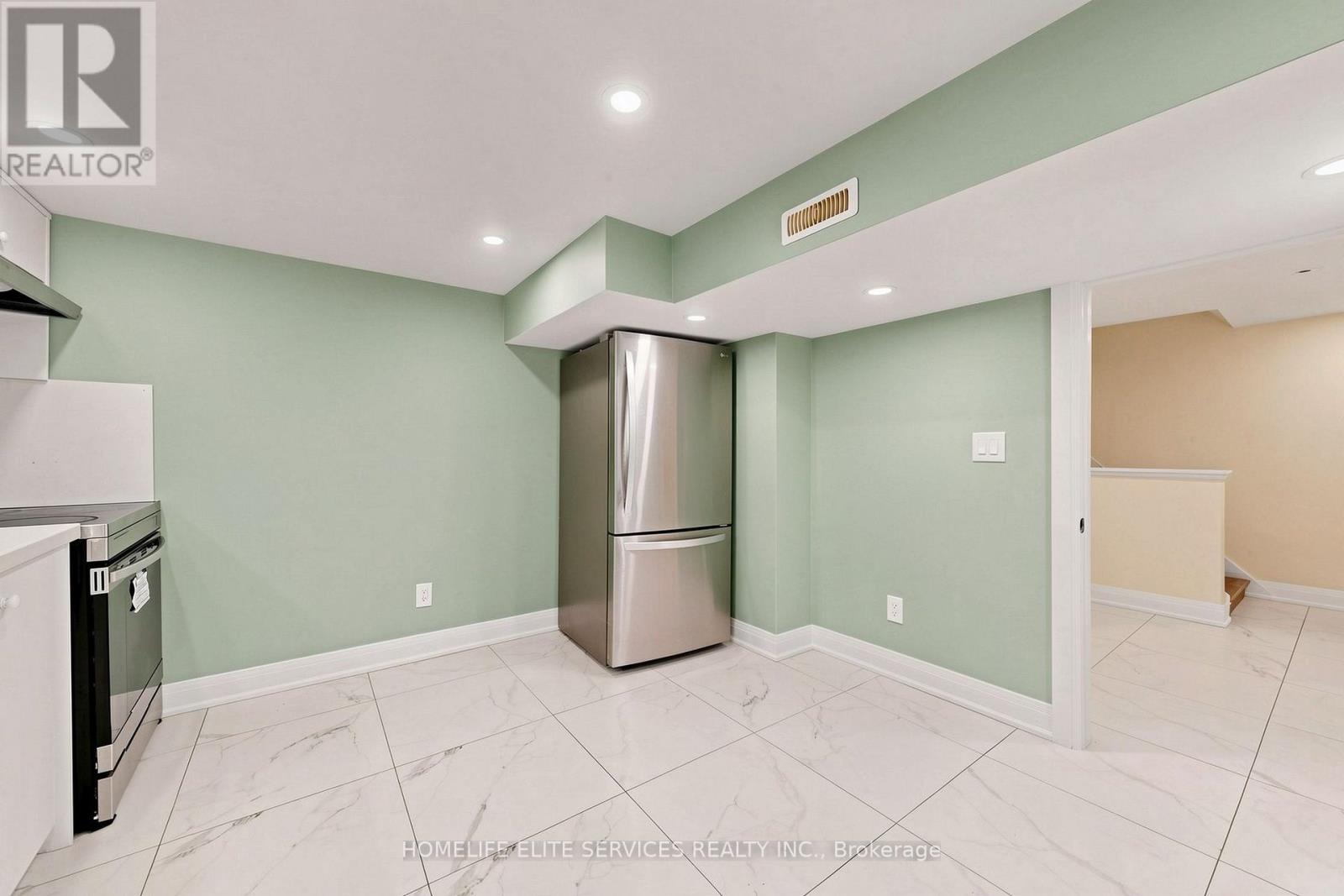 76 Gooderham Drive Property Photo 34