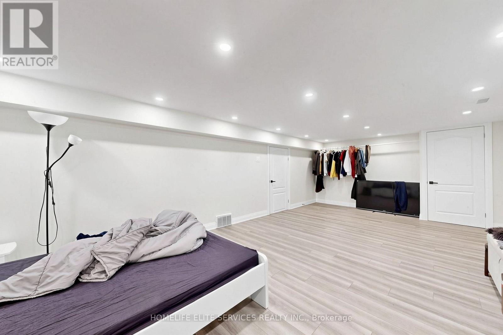 76 Gooderham Drive Property Photo 35