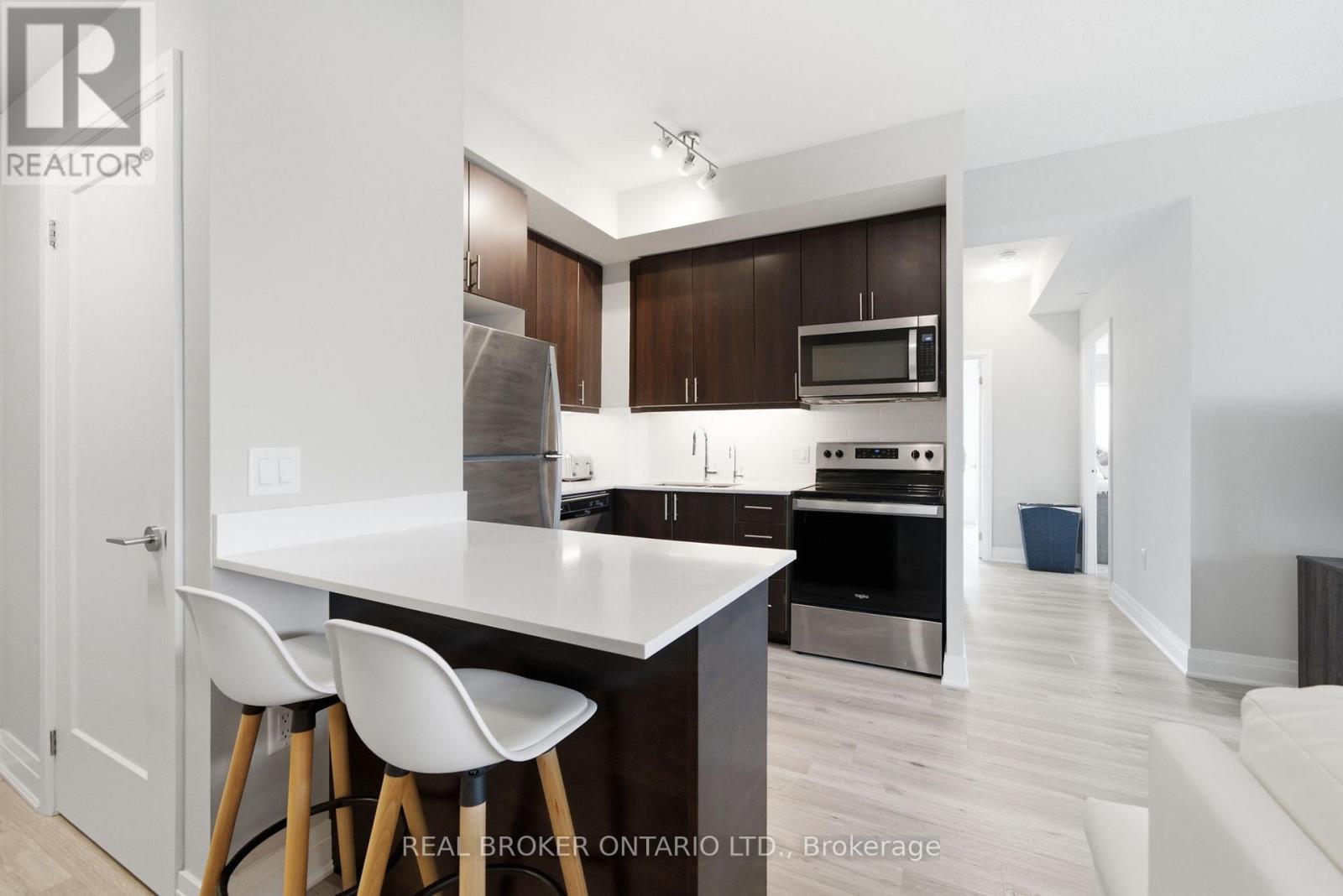 701 - 3220 SHEPPARD AVENUE E Property Photo 1