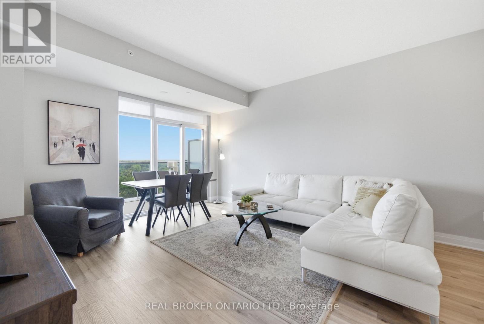701 - 3220 Sheppard Avenue E Property Photo 10