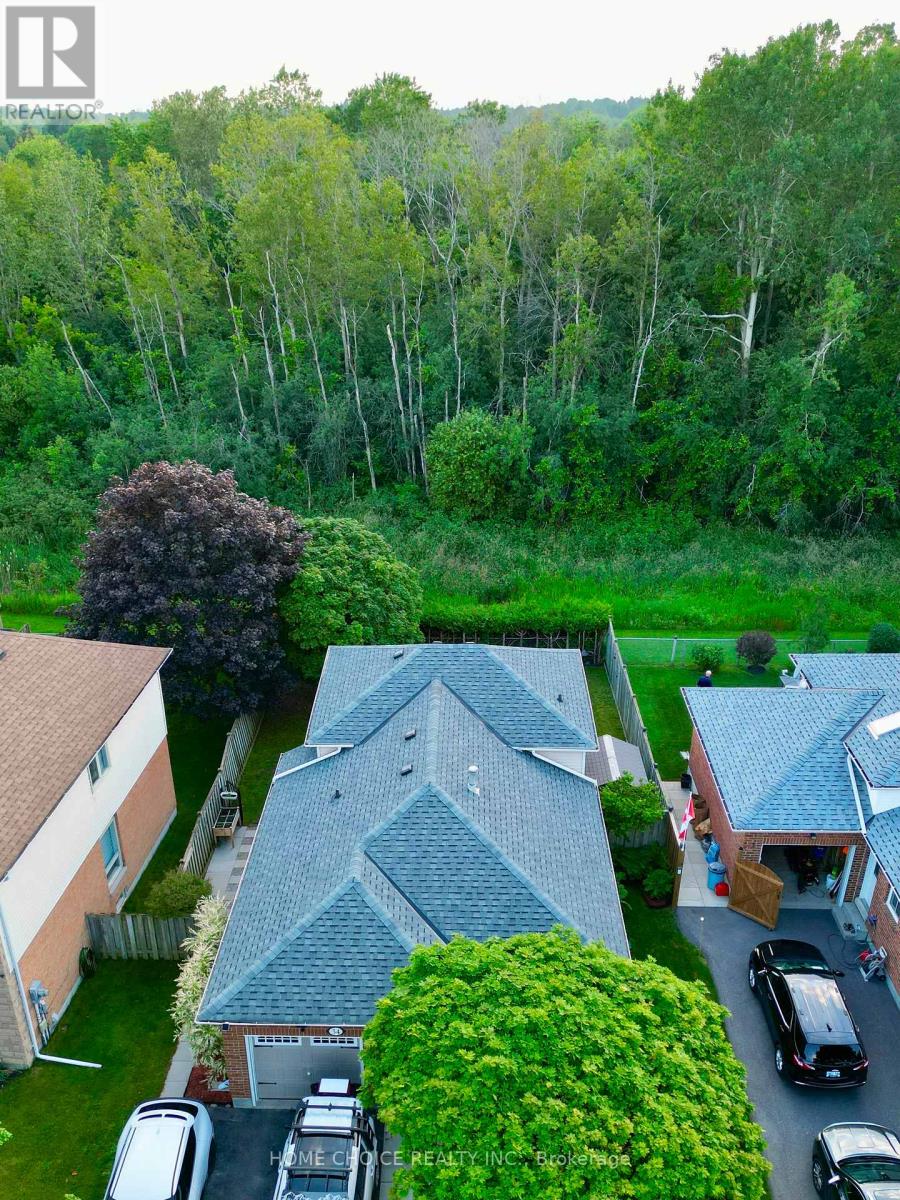 34 Goldpine Avenue Property Photo 5