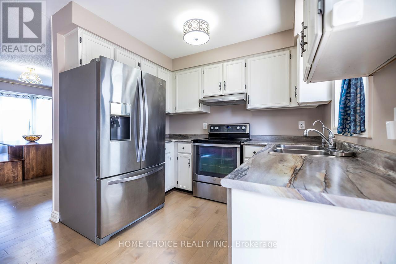 34 Goldpine Avenue Property Photo 15