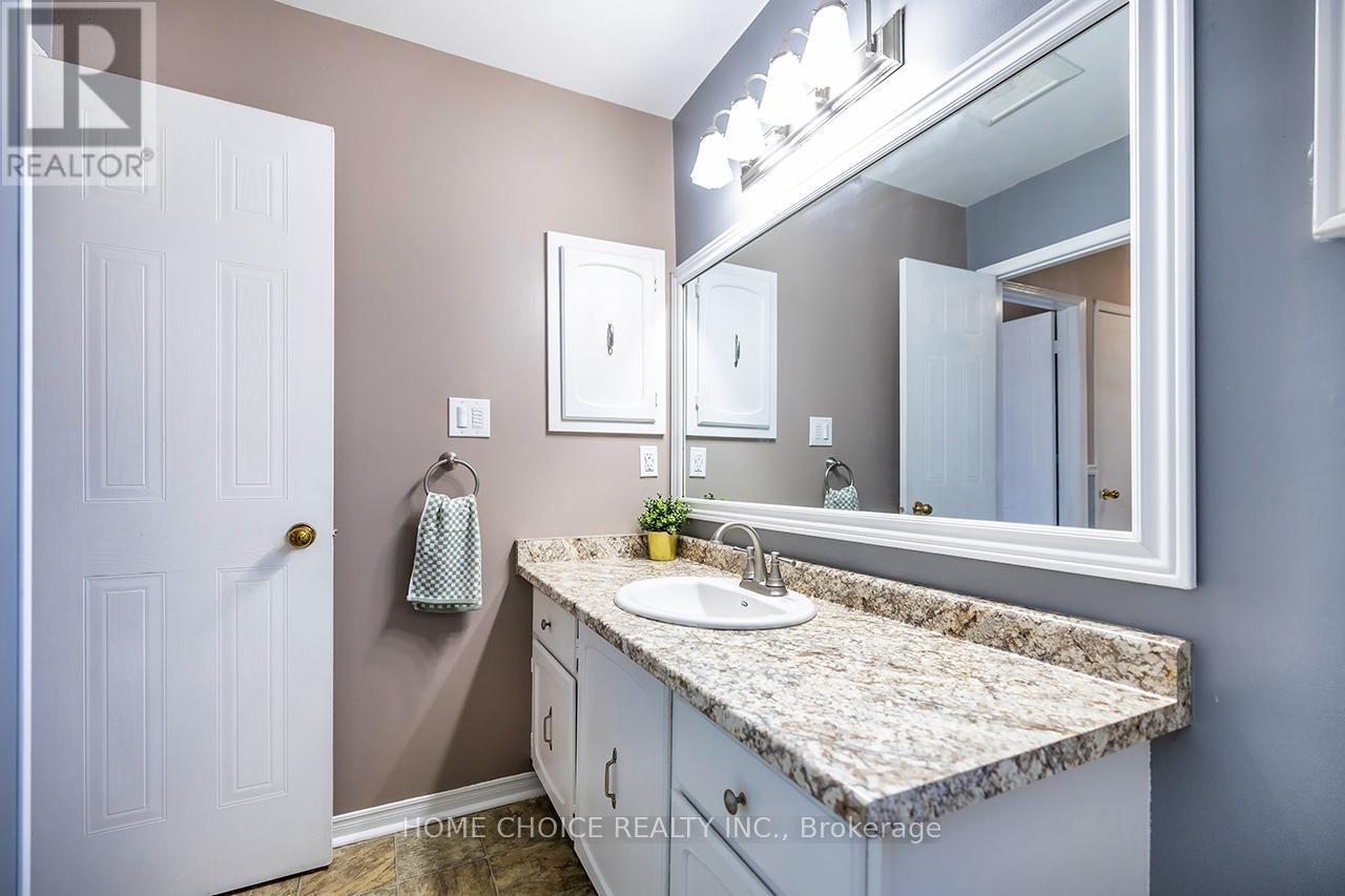 34 Goldpine Avenue Property Photo 24