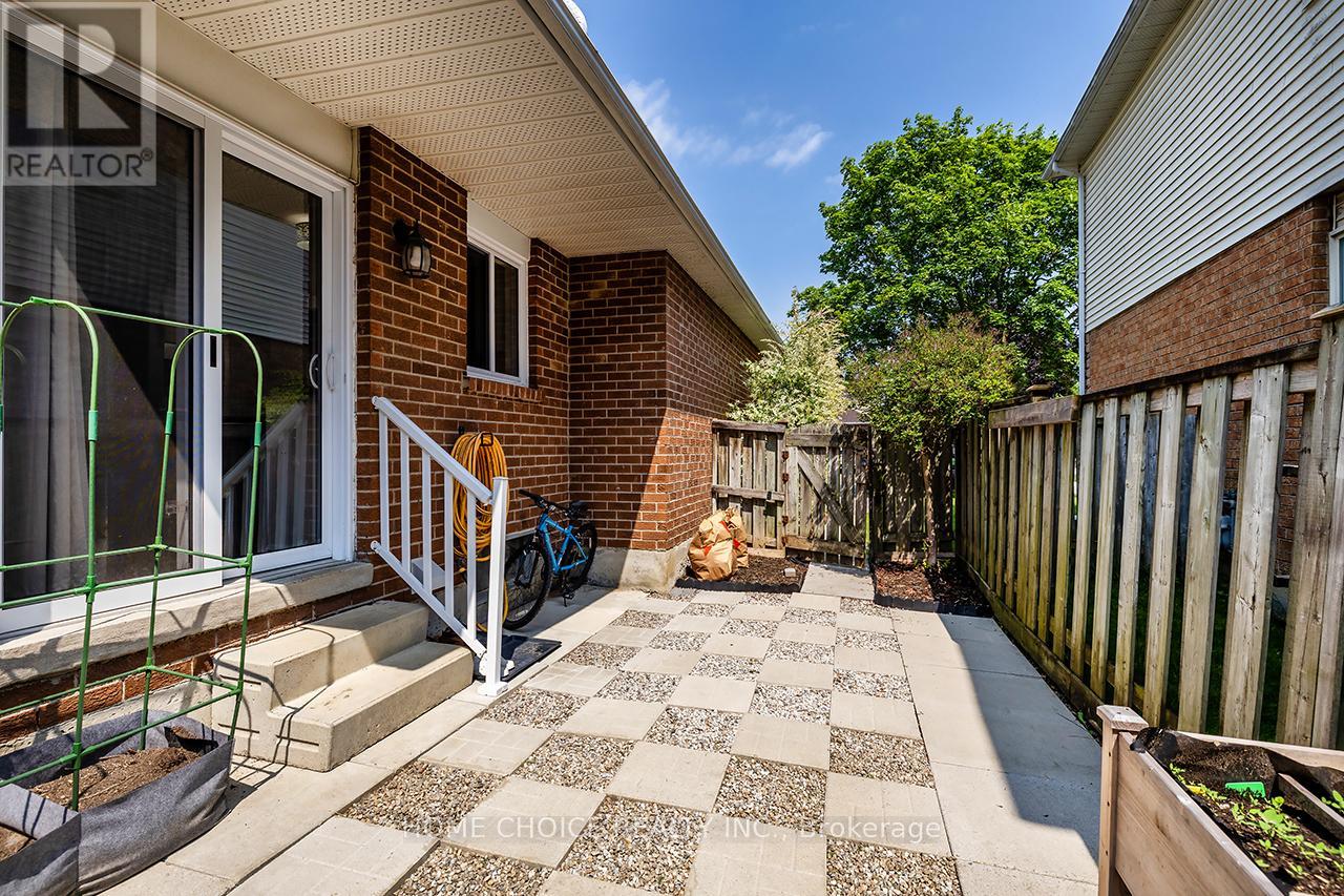 34 Goldpine Avenue Property Photo 34