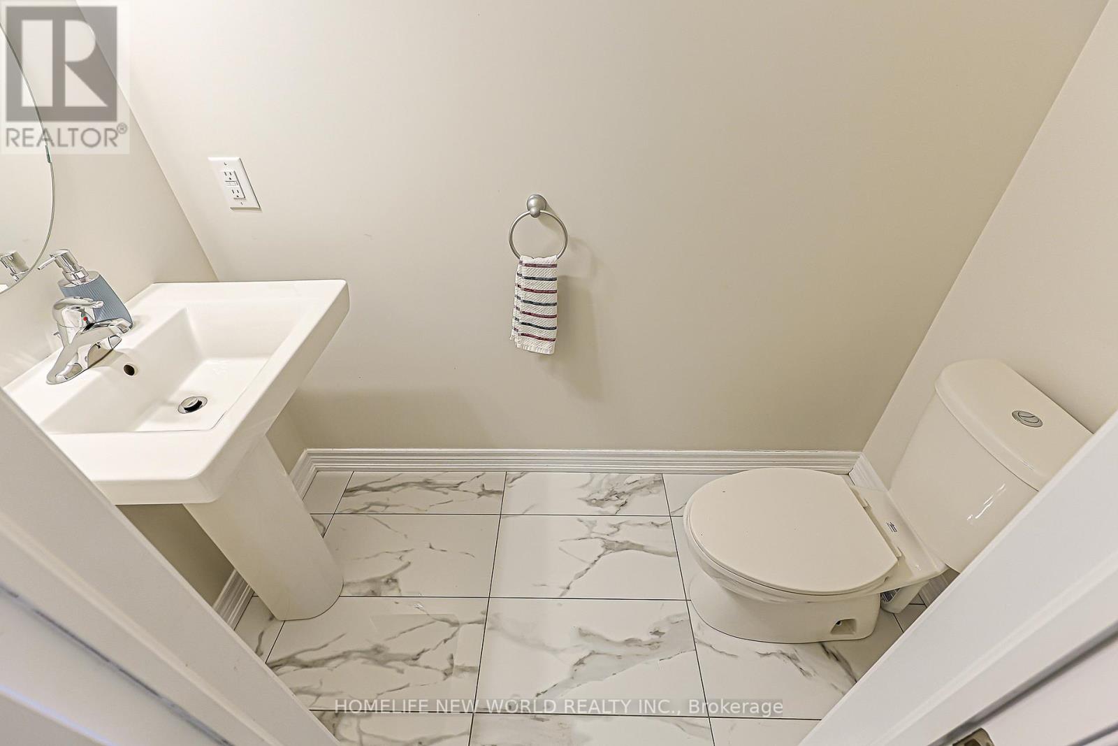 56 Elkington Crescent Property Photo 3