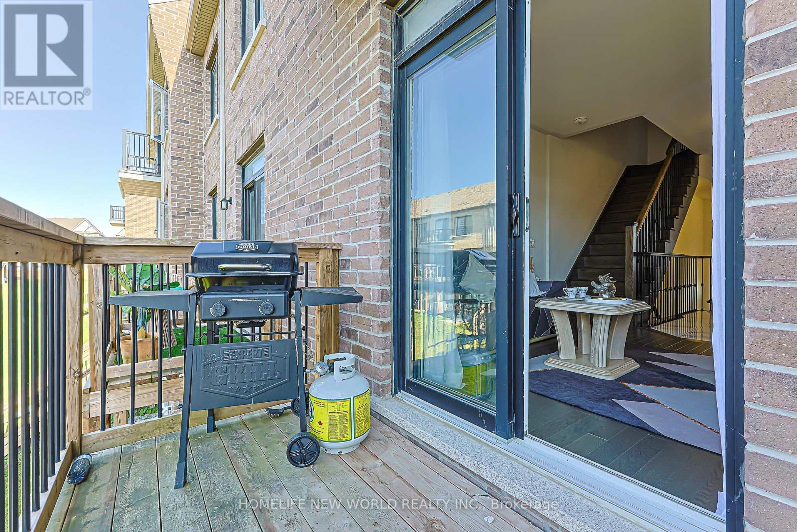 56 Elkington Crescent Property Photo 12