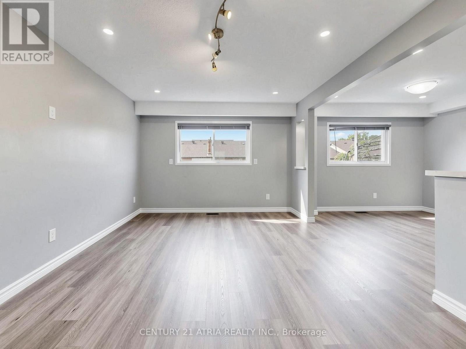 34 Haven Hill Square Property Photo 3