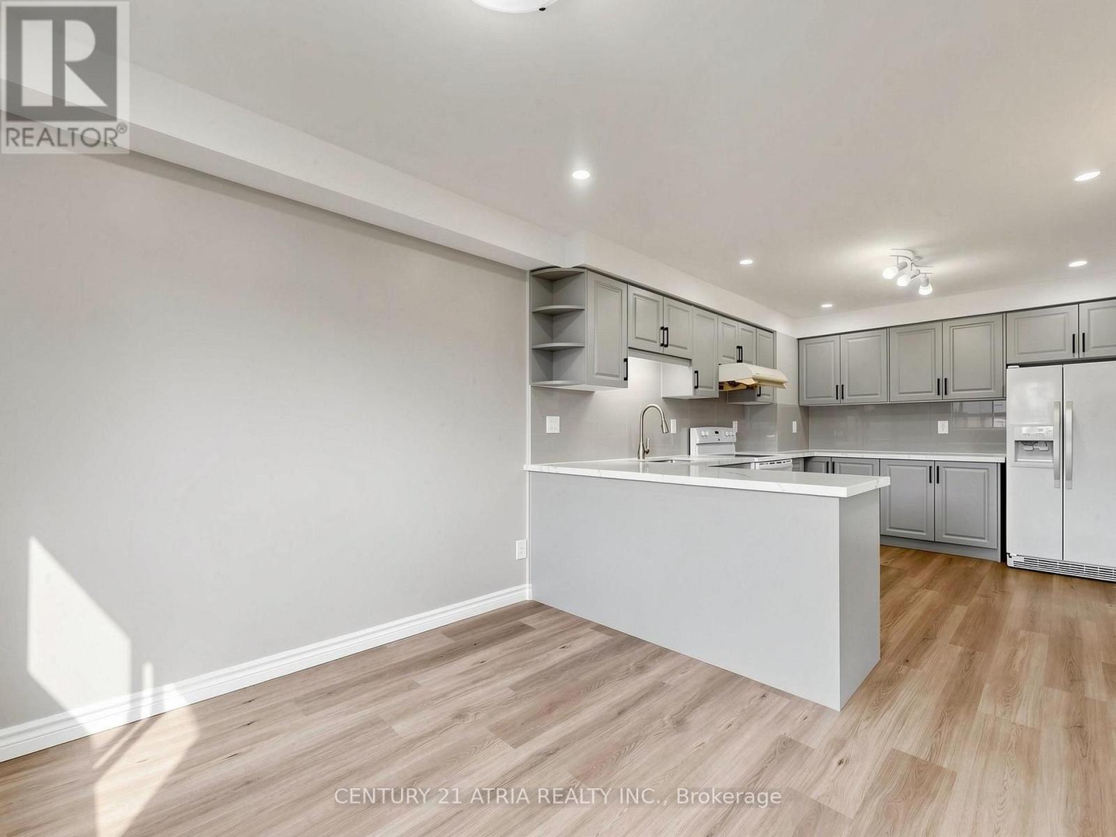 34 Haven Hill Square Property Photo 8
