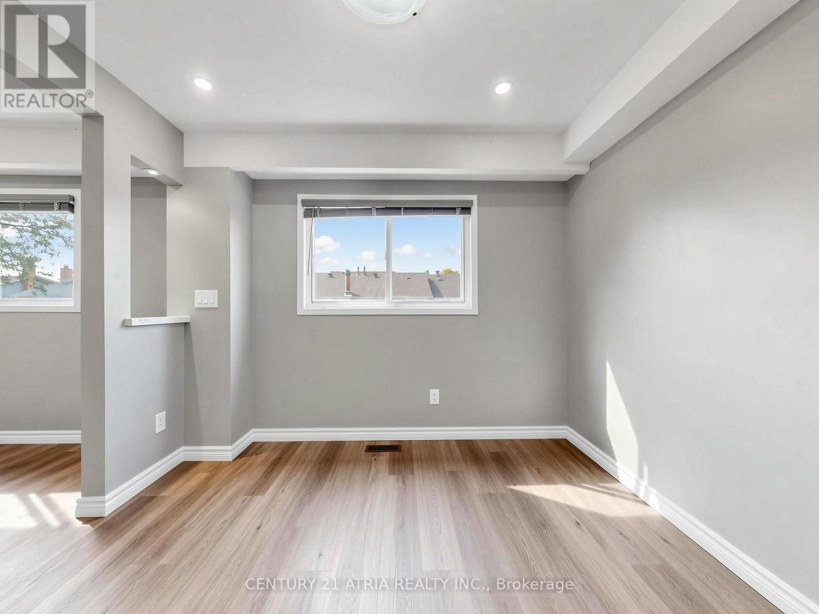 34 Haven Hill Square Property Photo 10