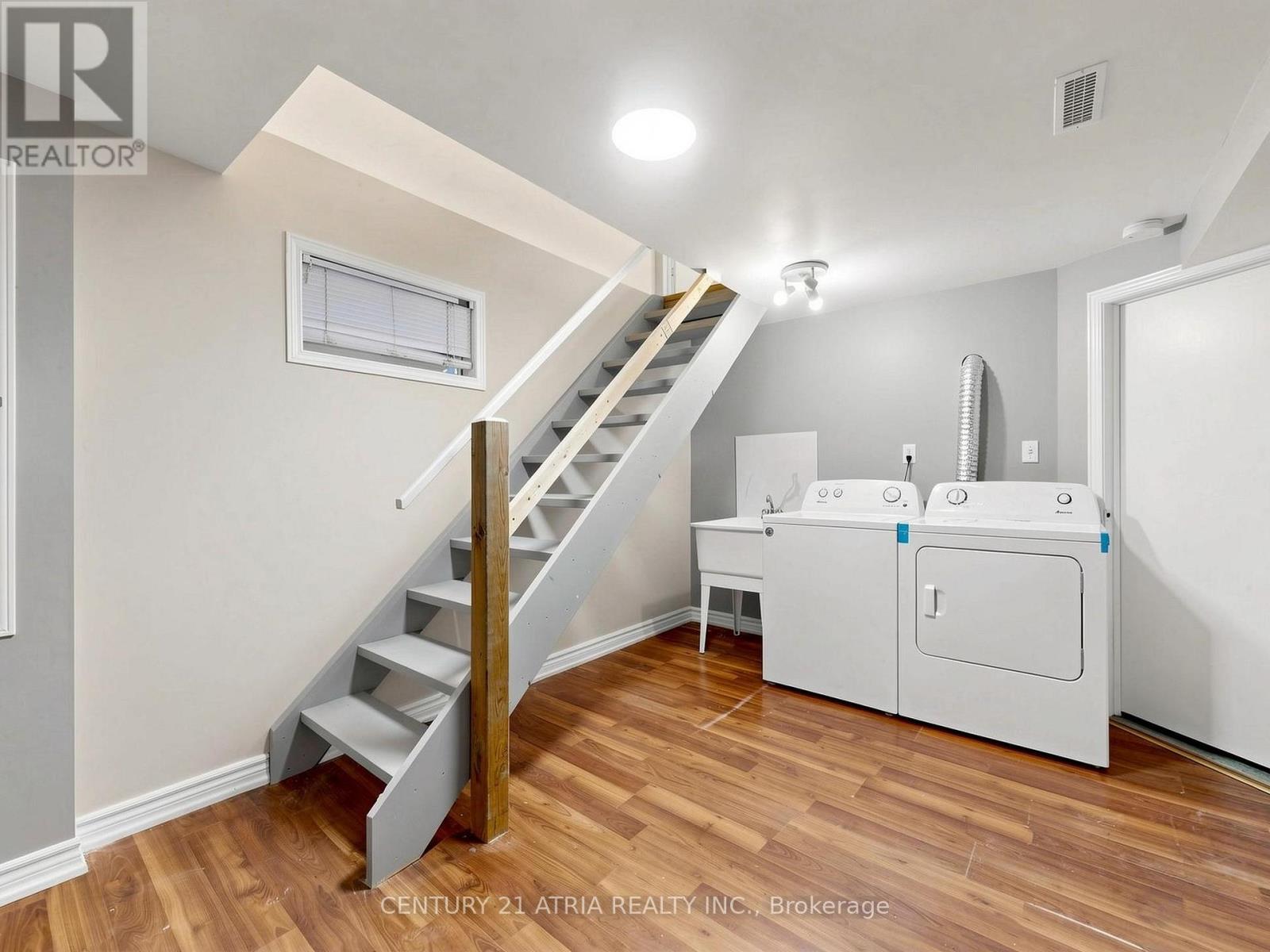 34 Haven Hill Square Property Photo 33