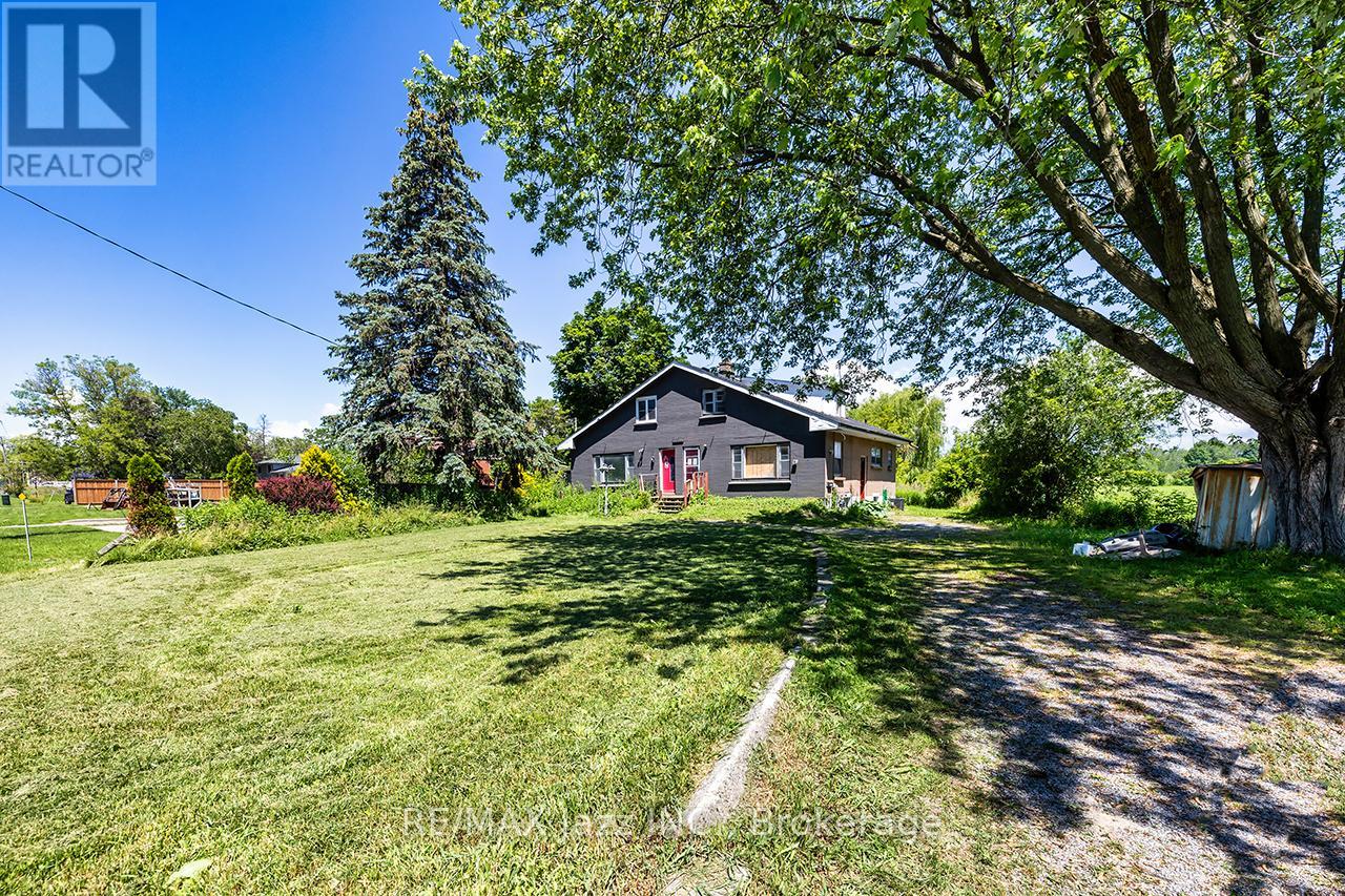 2216 Highway 2 Property Photo 2