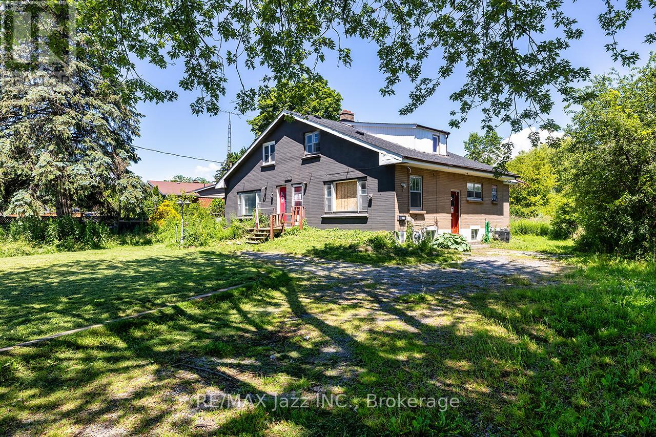 2216 Highway 2 Property Photo 3