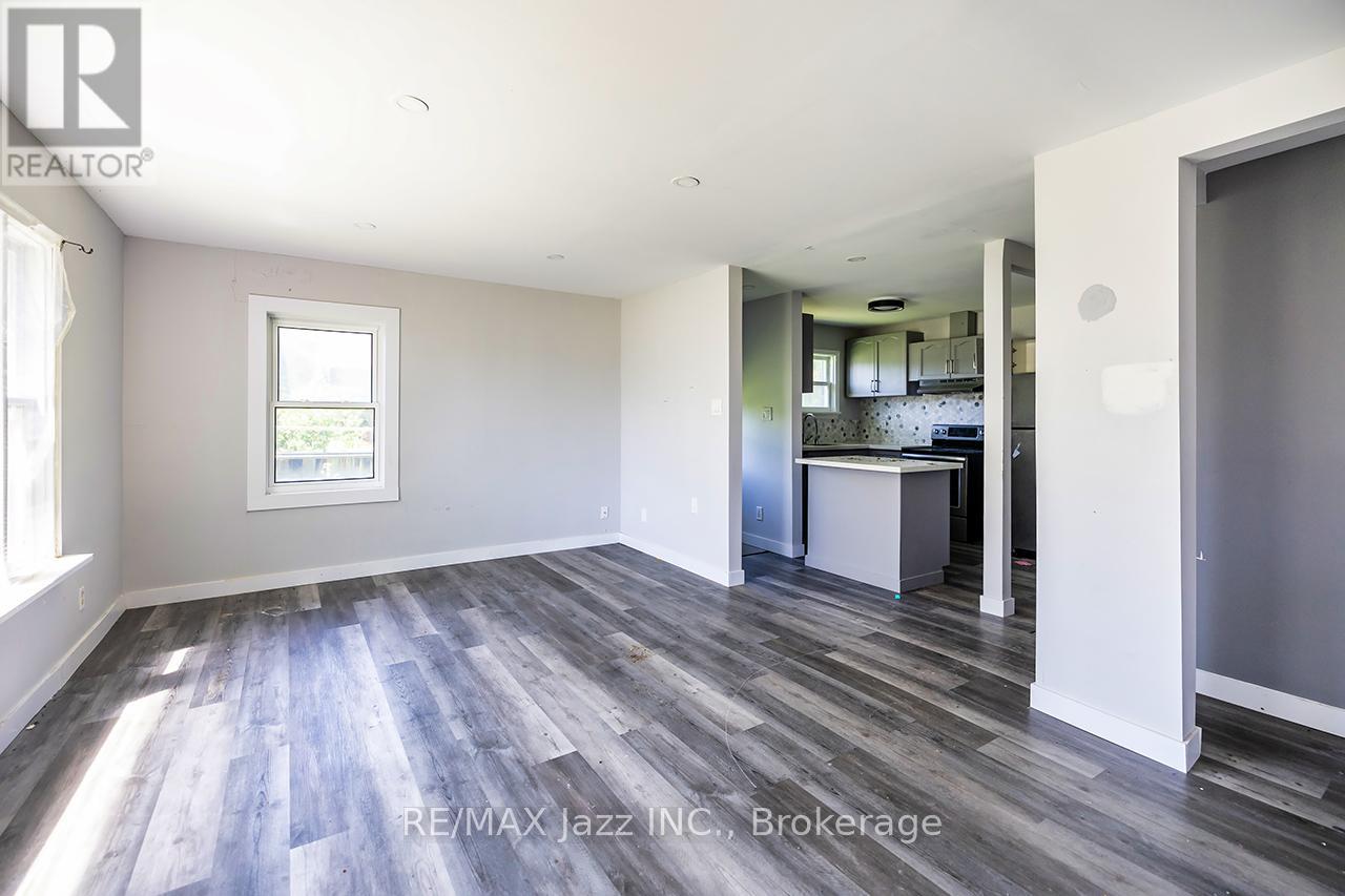 2216 Highway 2 Property Photo 7