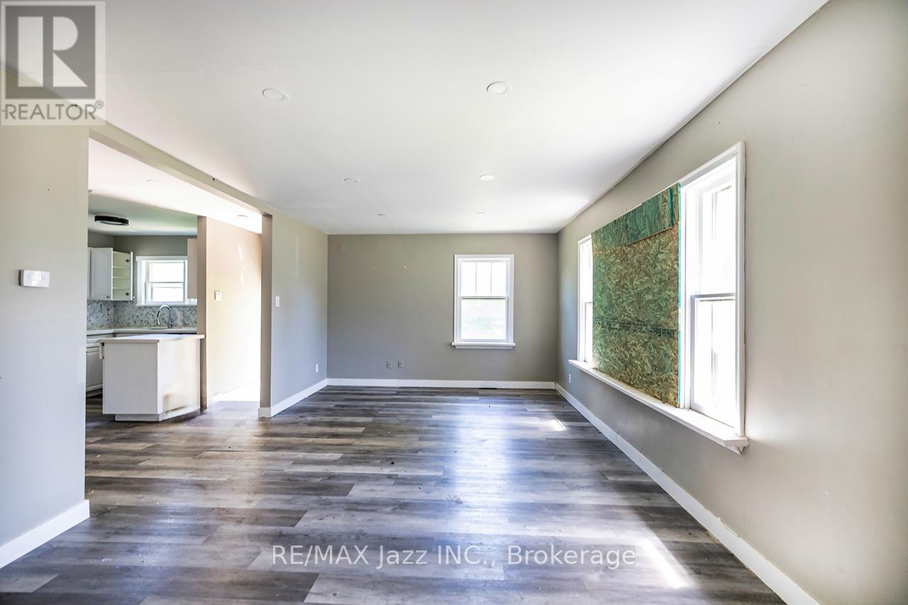 2216 Highway 2 Property Photo 17