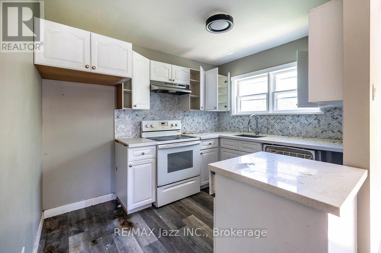 2216 Highway 2 Property Photo 18