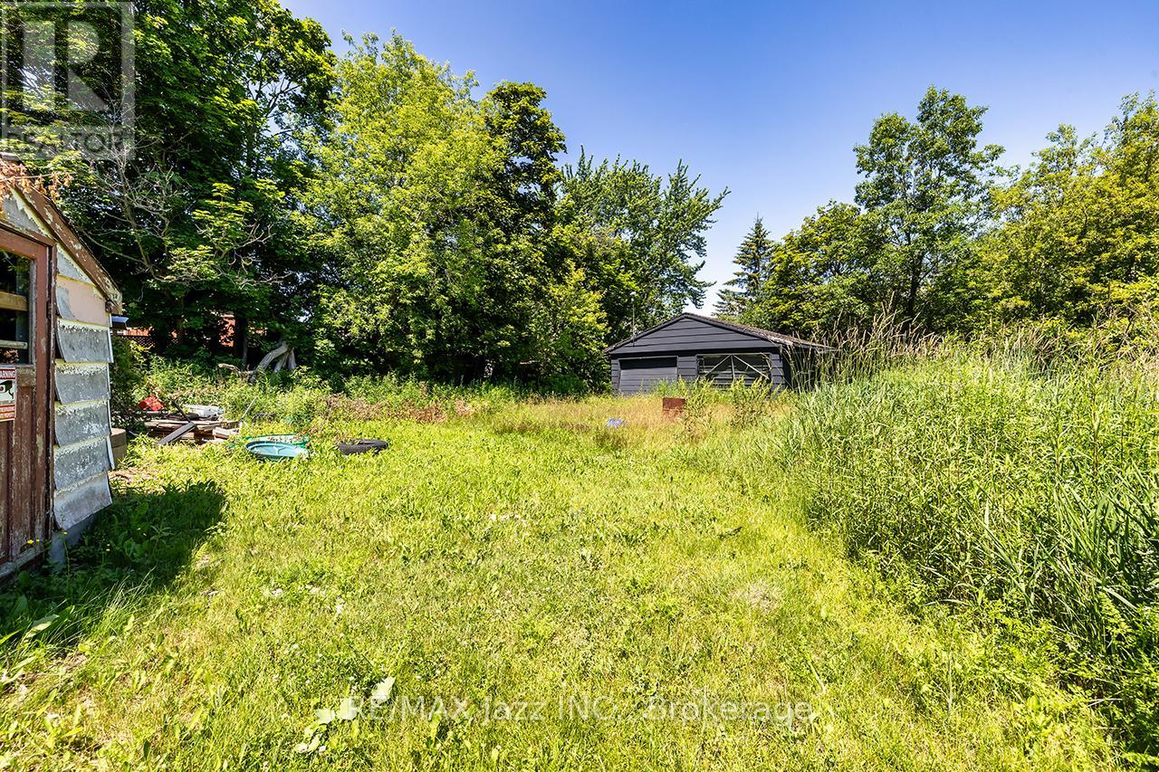 2216 Highway 2 Property Photo 26