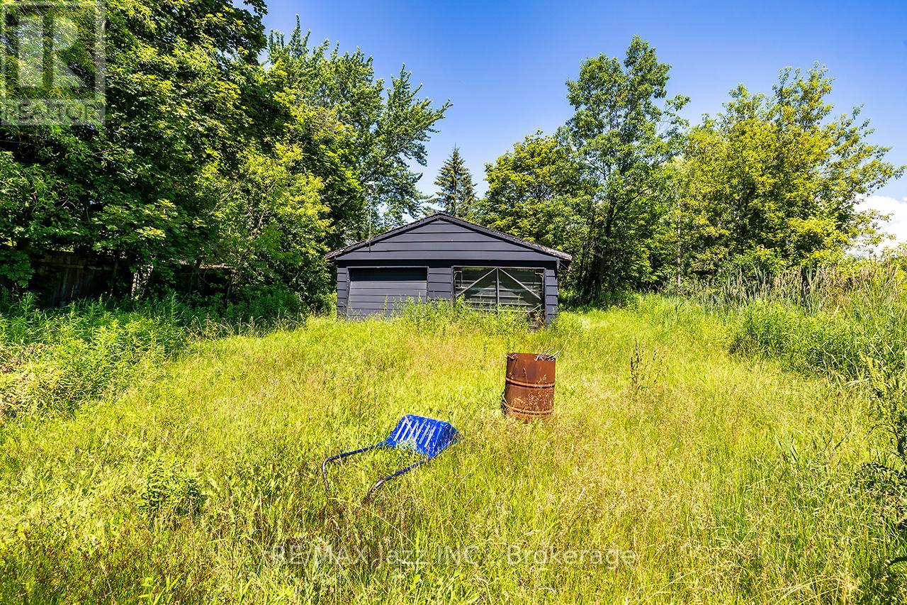 2216 Highway 2 Property Photo 27