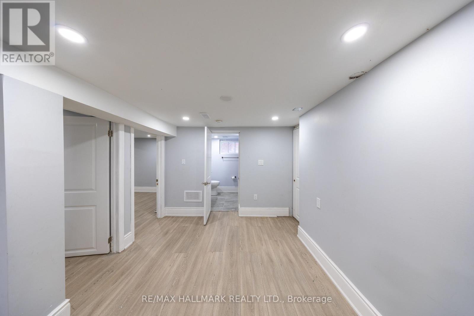 559 Ritson Road S Property Photo 24