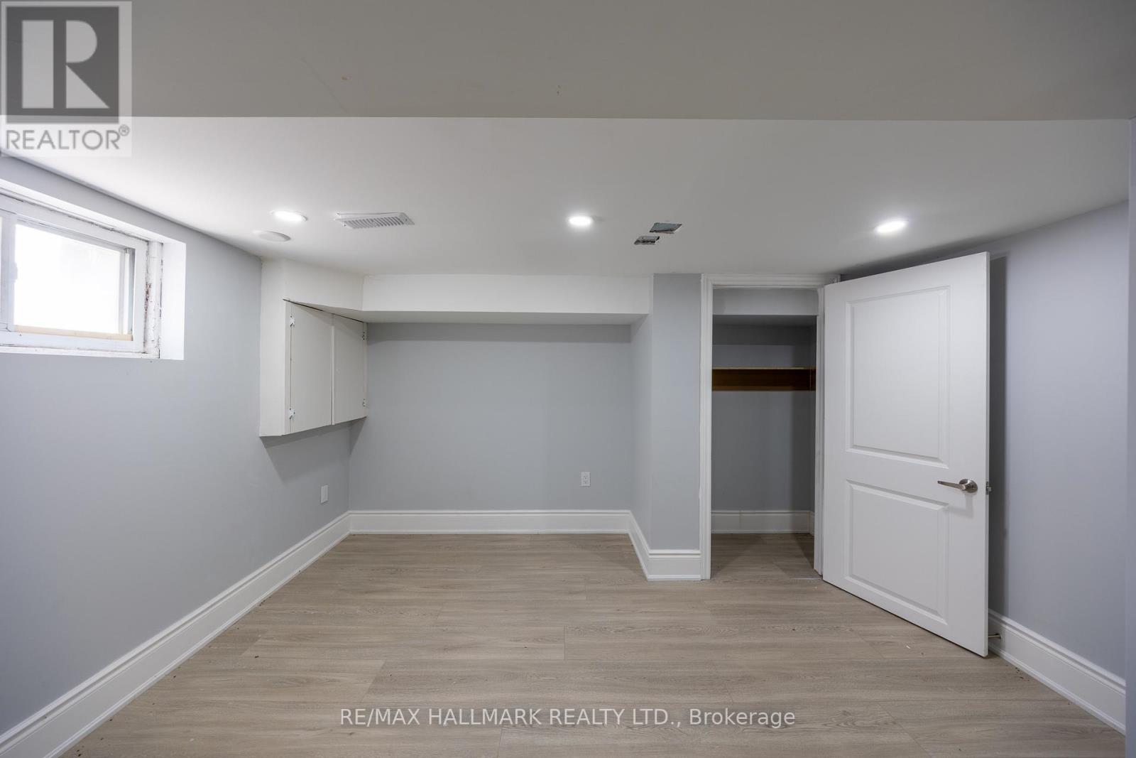 559 Ritson Road S Property Photo 29