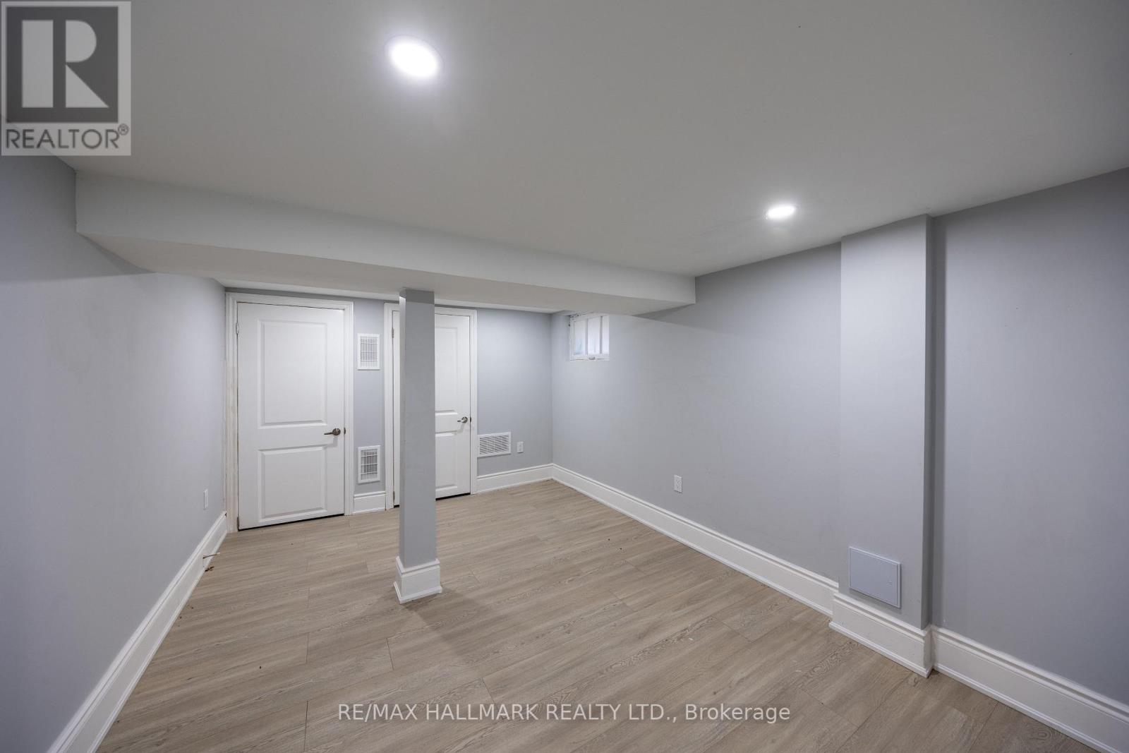 559 Ritson Road S Property Photo 31